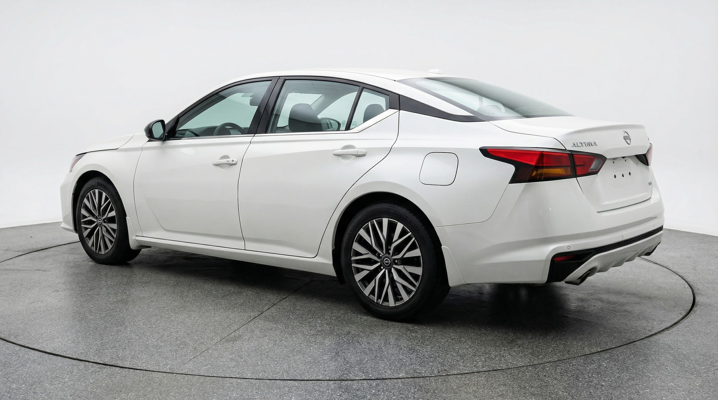 Thumbnail: 2025 Nissan Altima - 5