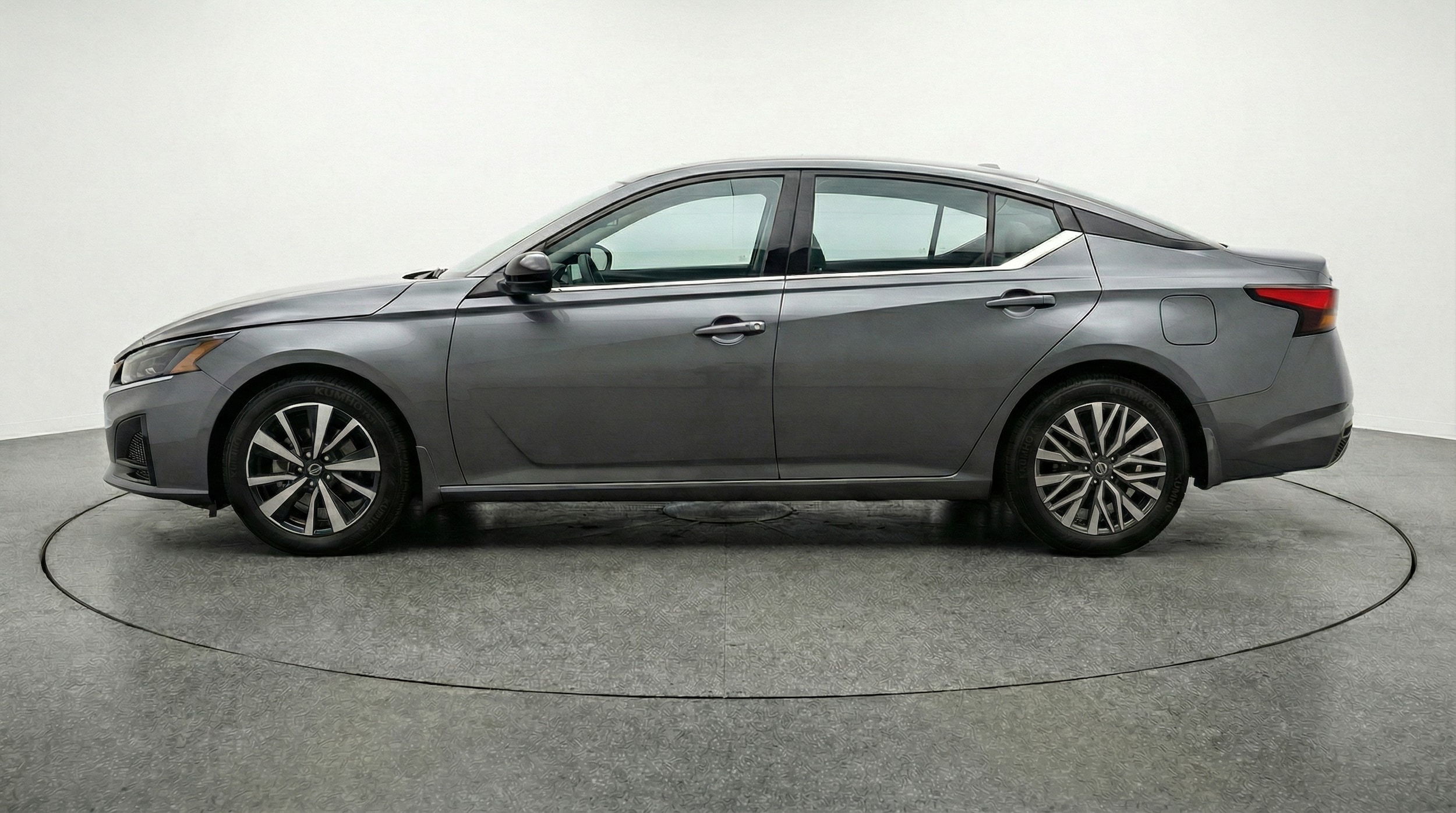 Thumbnail: 2025 Nissan Altima - 4