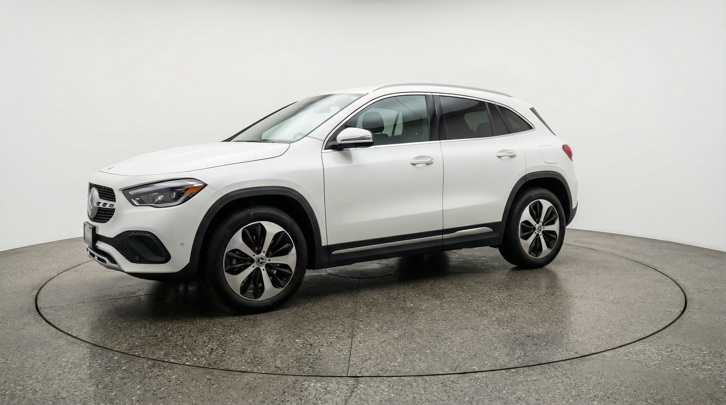 Thumbnail: 2025 Mercedes-Benz GLA - 3