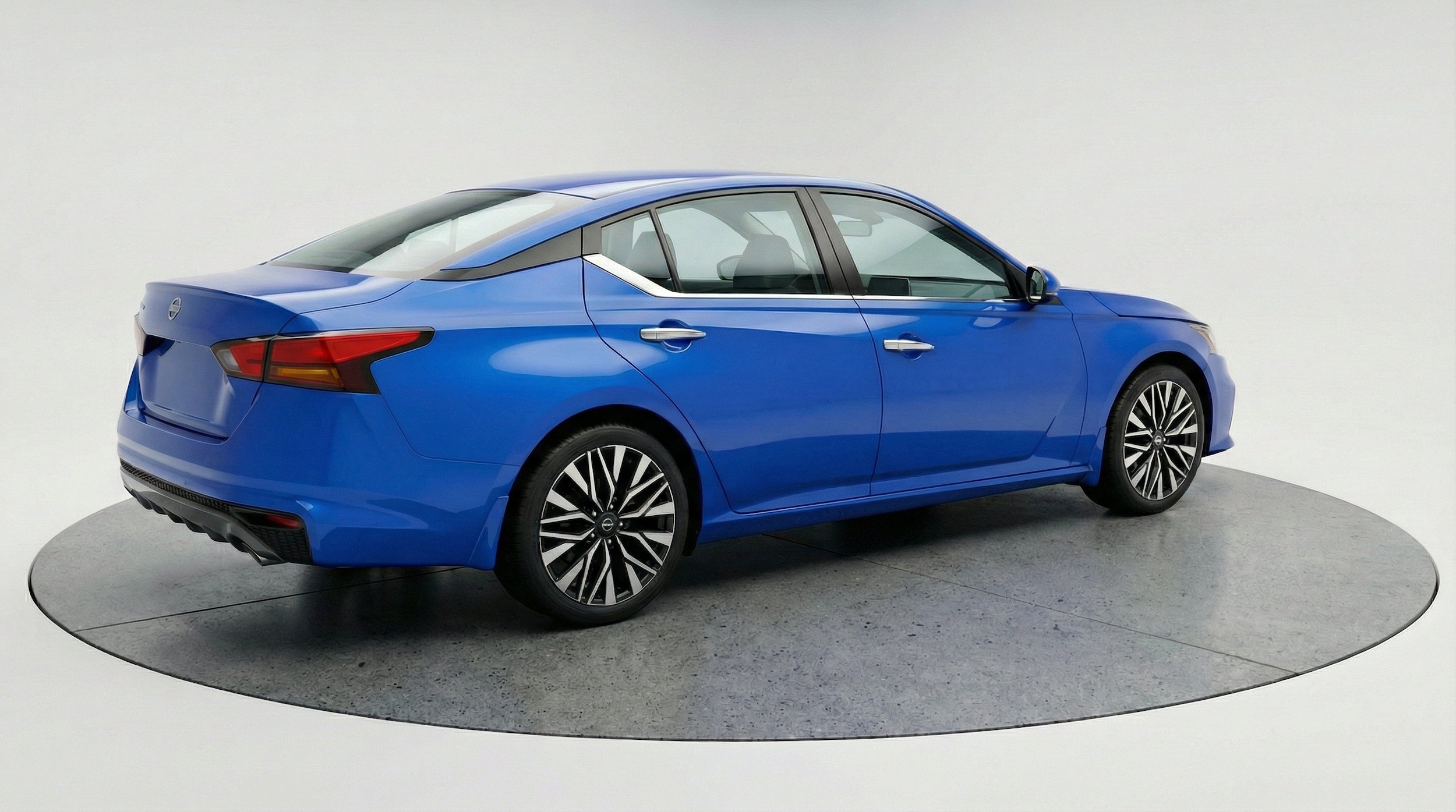 Thumbnail: 2025 Nissan Altima - 9