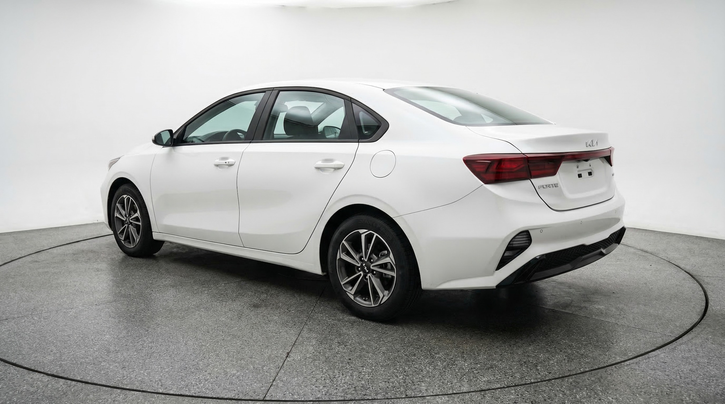 Thumbnail: 2024 Kia Forte - 5