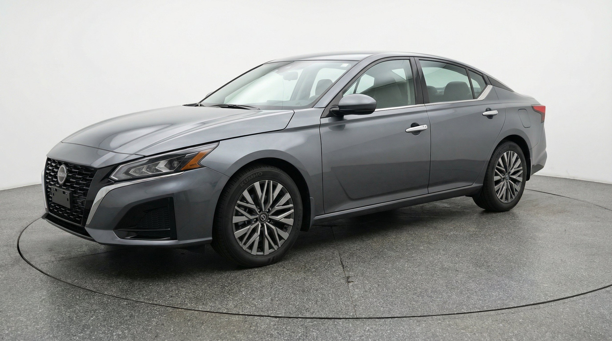 Thumbnail: 2025 Nissan Altima - 3