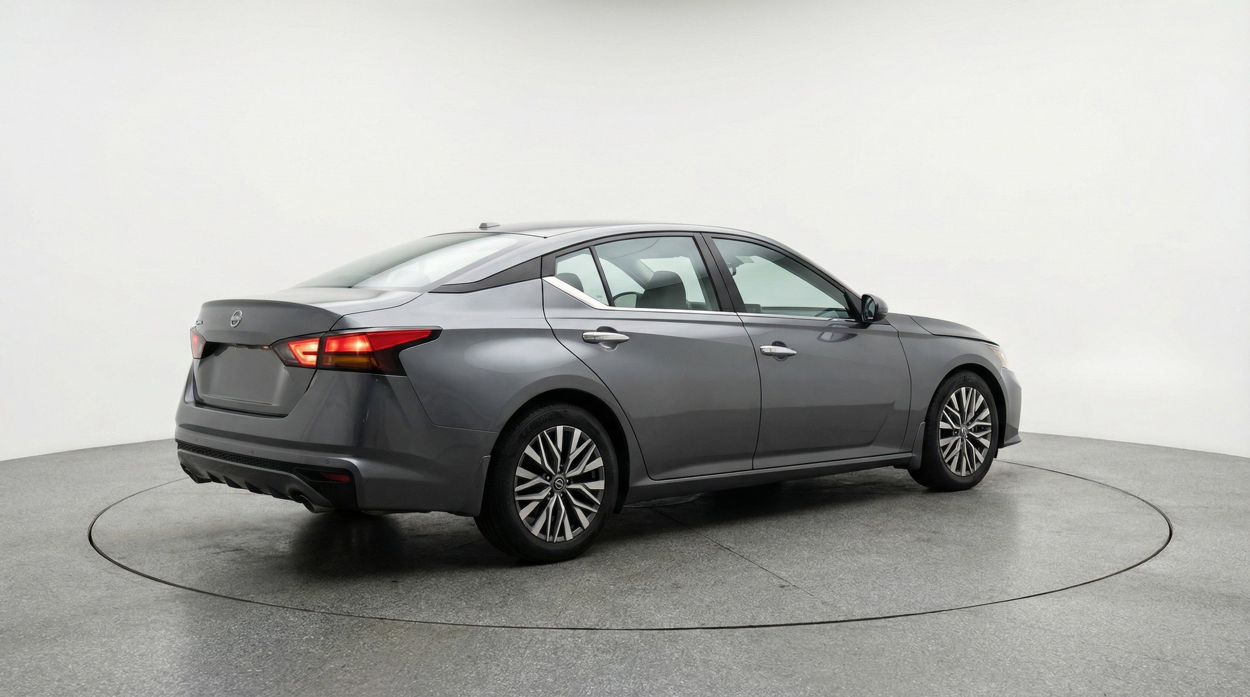 Thumbnail: 2025 Nissan Altima - 9
