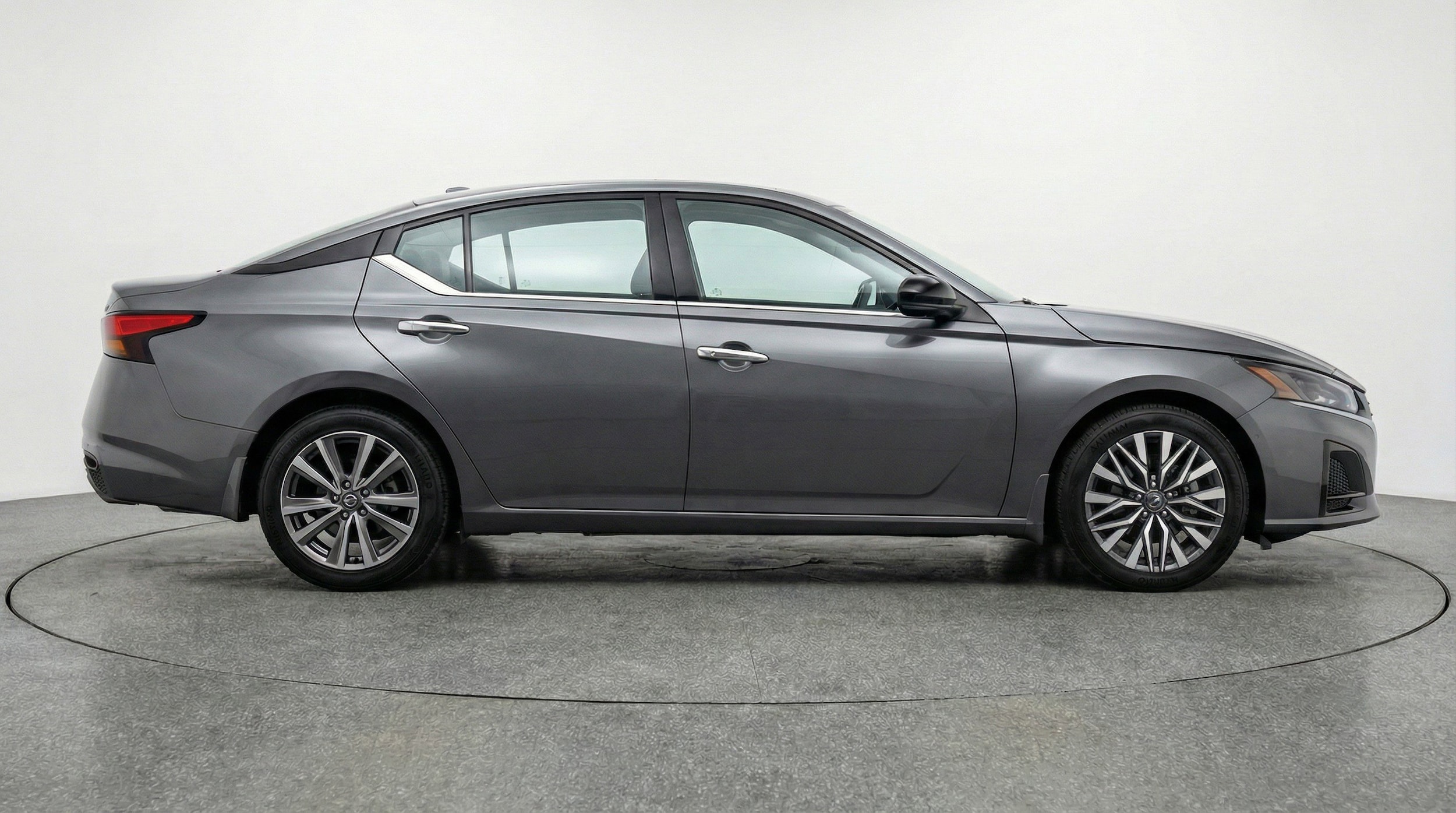 Thumbnail: 2025 Nissan Altima - 11
