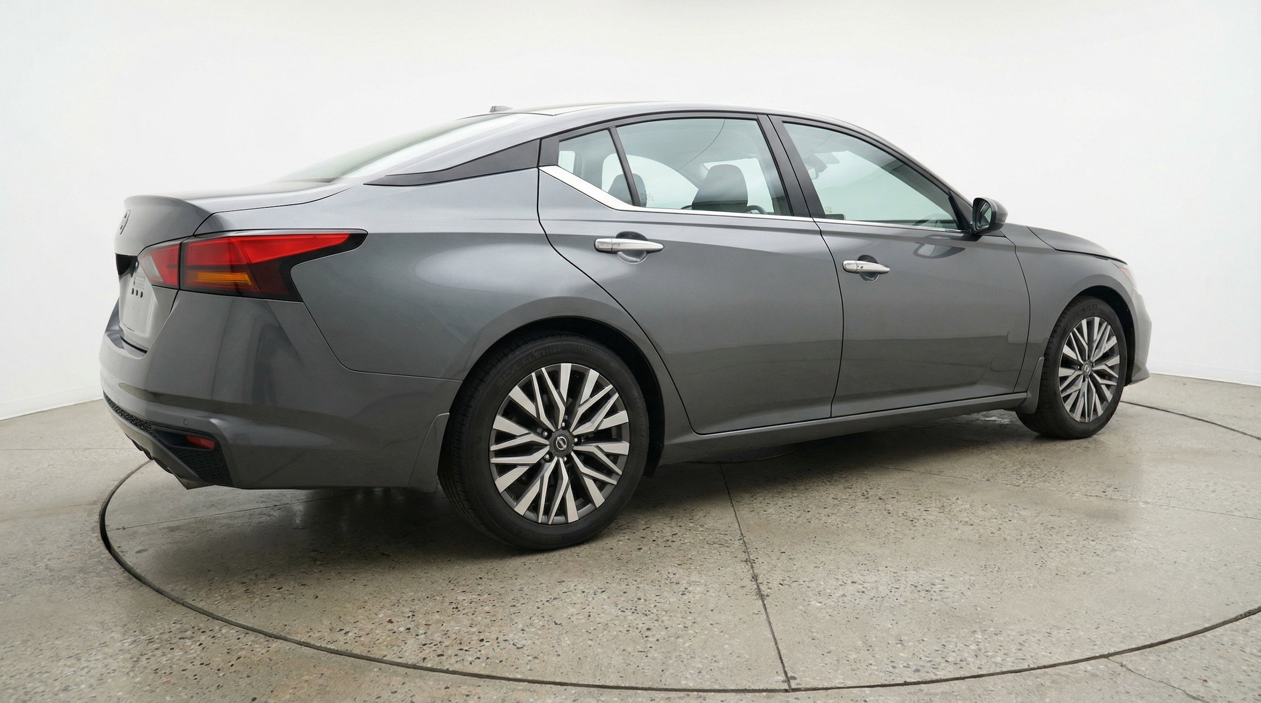 Thumbnail: 2025 Nissan Altima - 9