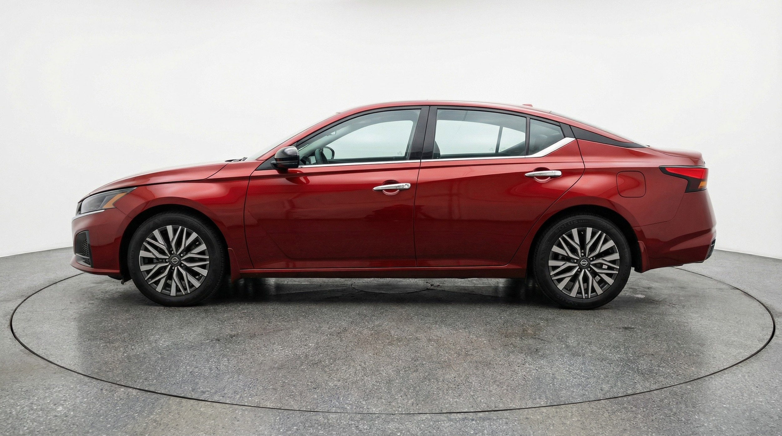 Thumbnail: 2025 Nissan Altima - 5