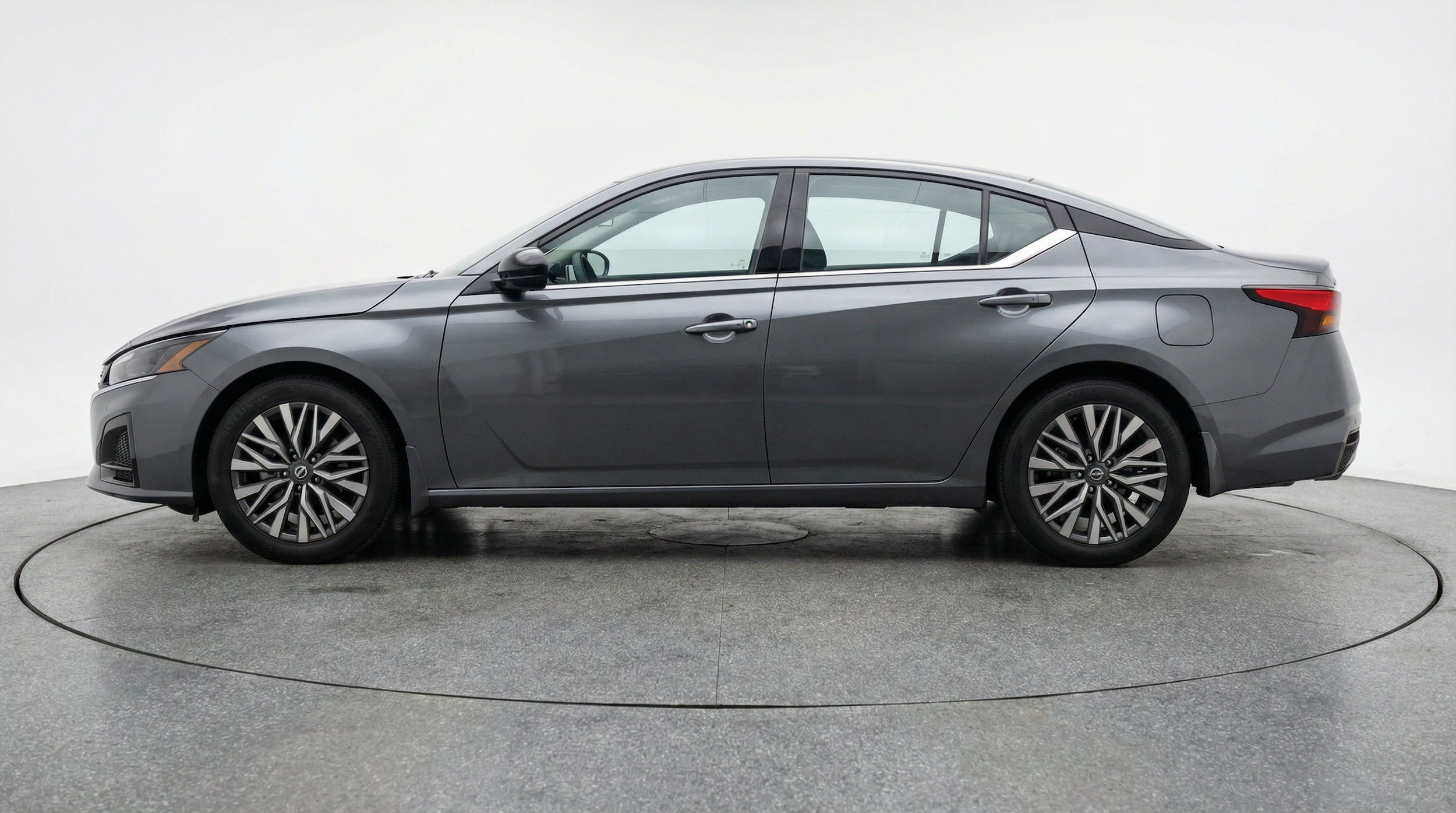 Thumbnail: 2025 Nissan Altima - 5