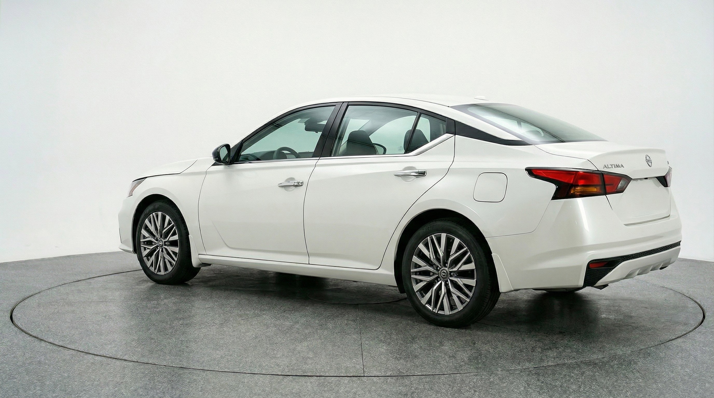 Thumbnail: 2025 Nissan Altima - 6