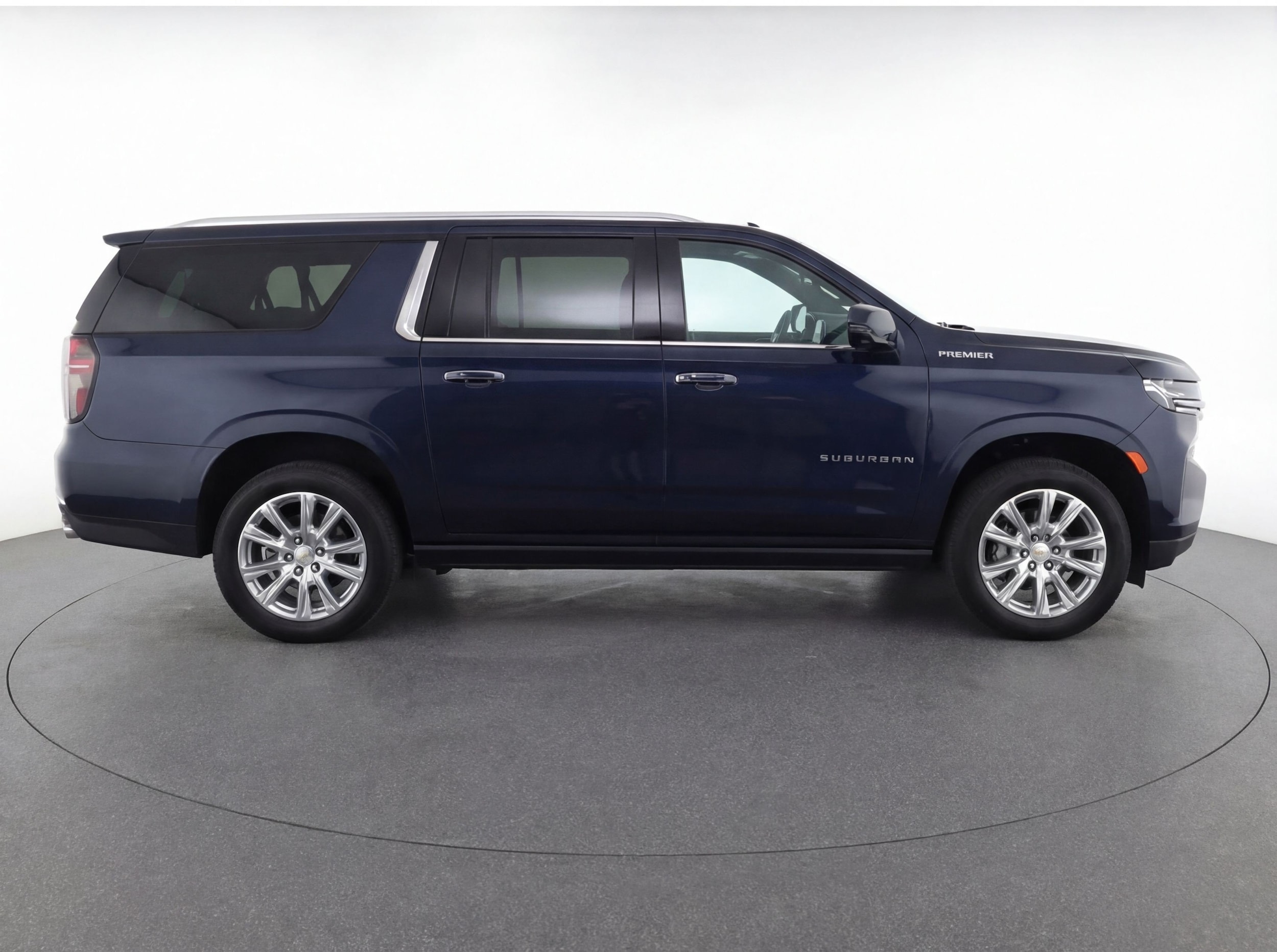 Thumbnail: 2023 Chevrolet Suburban - 11