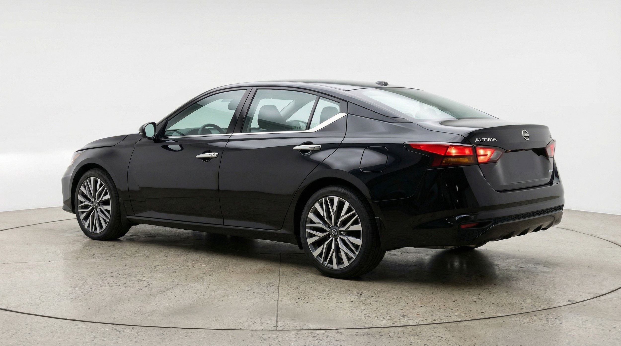 Thumbnail: 2025 Nissan Altima - 6