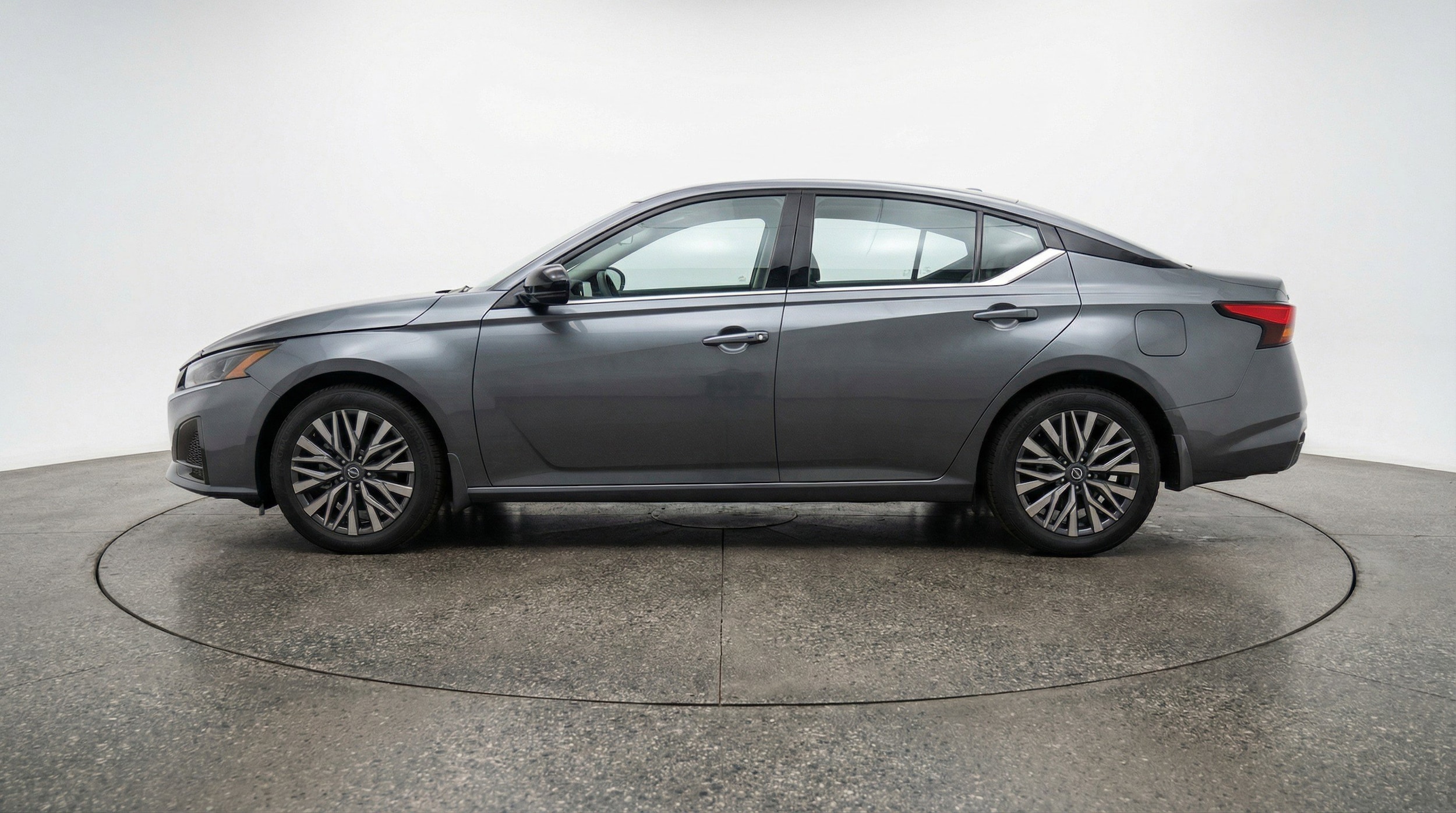 Thumbnail: 2025 Nissan Altima - 5