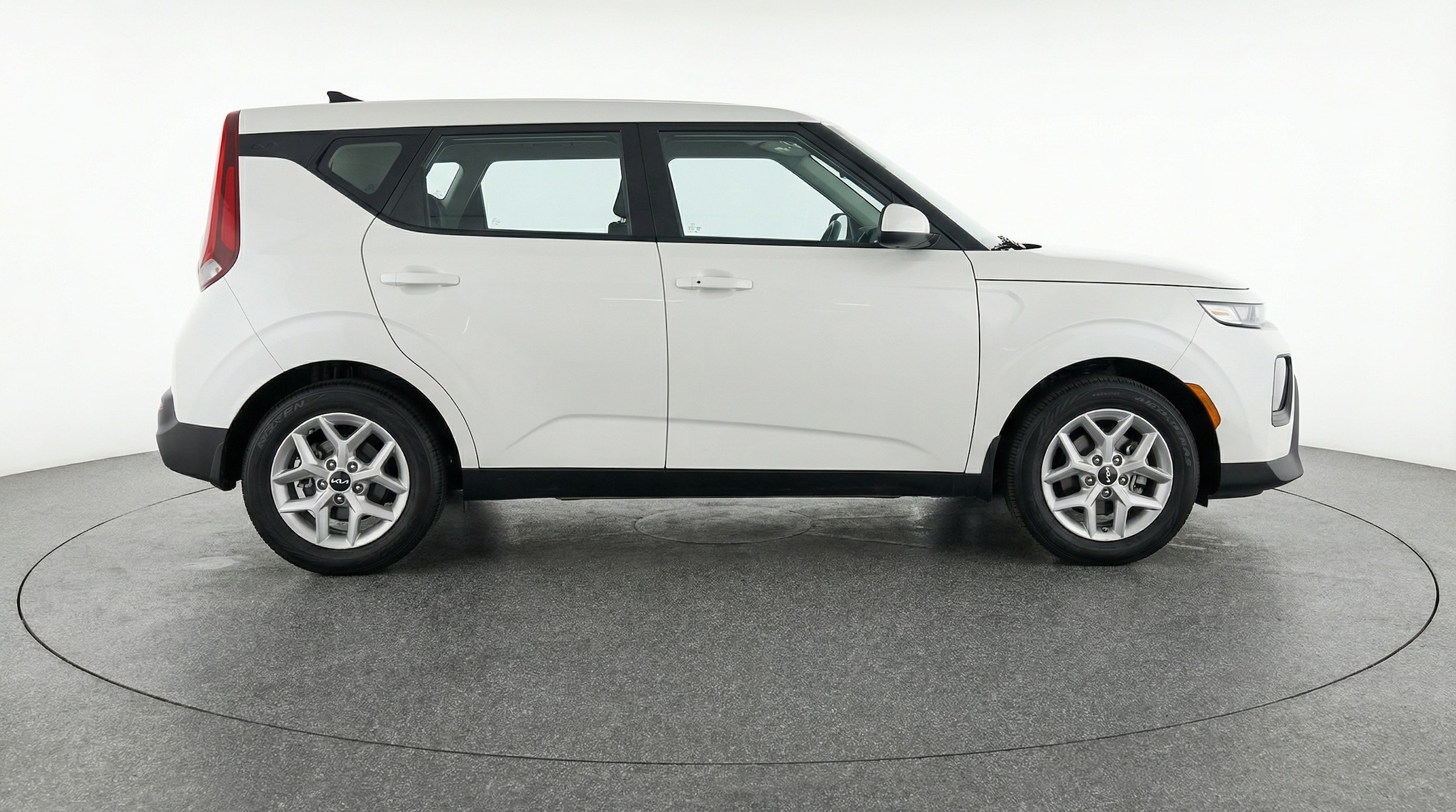Thumbnail: 2025 Kia Soul - 8