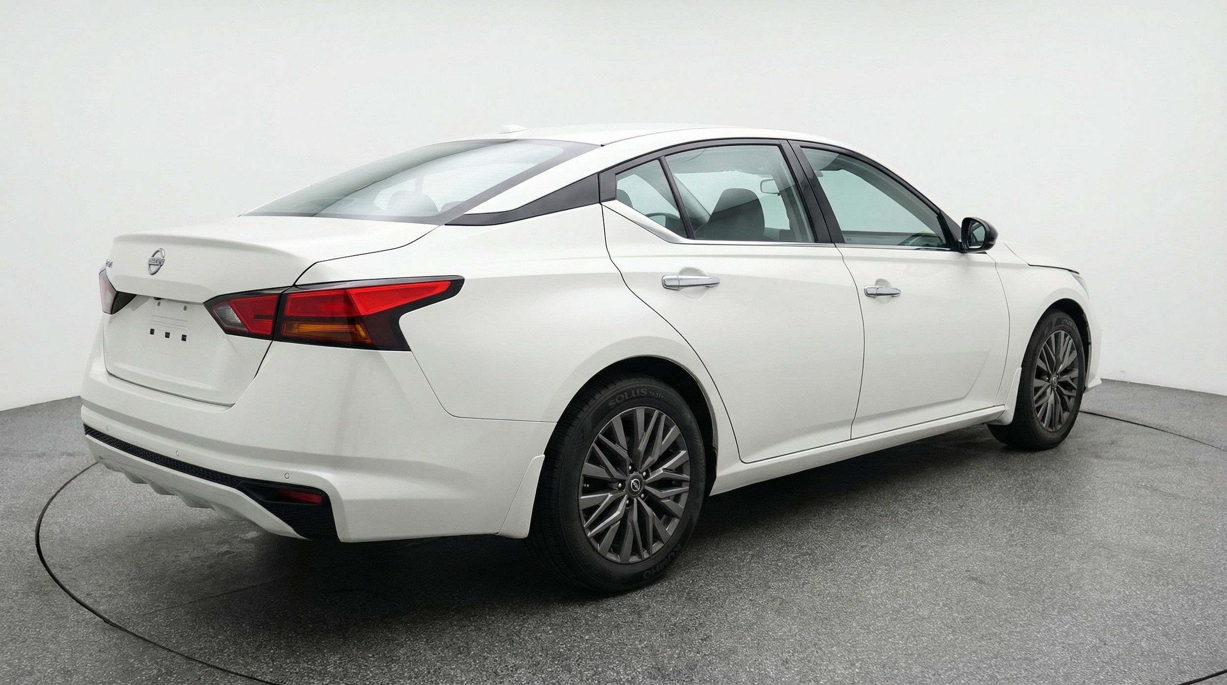 Thumbnail: 2025 Nissan Altima - 9