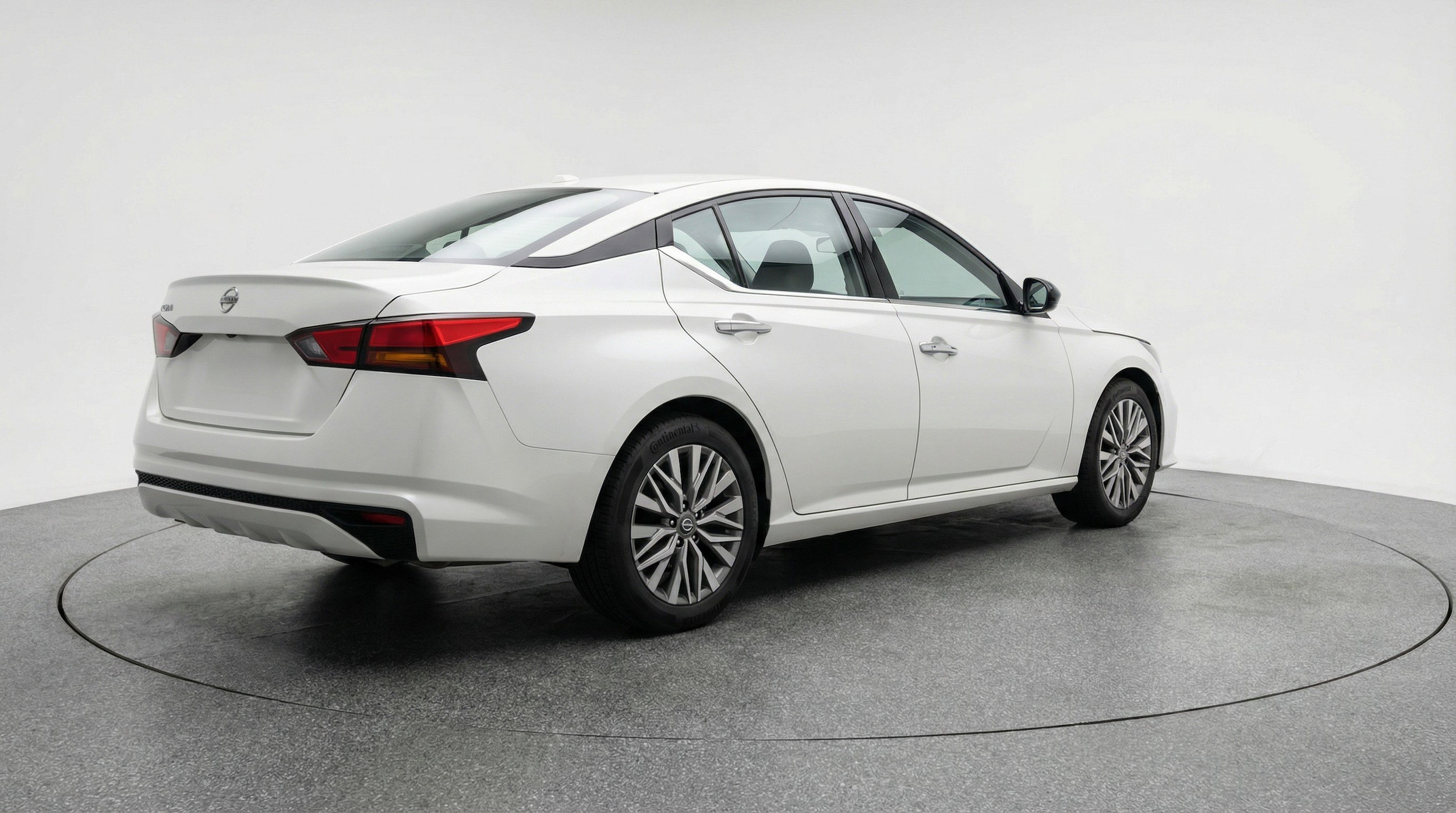Thumbnail: 2025 Nissan Altima - 9