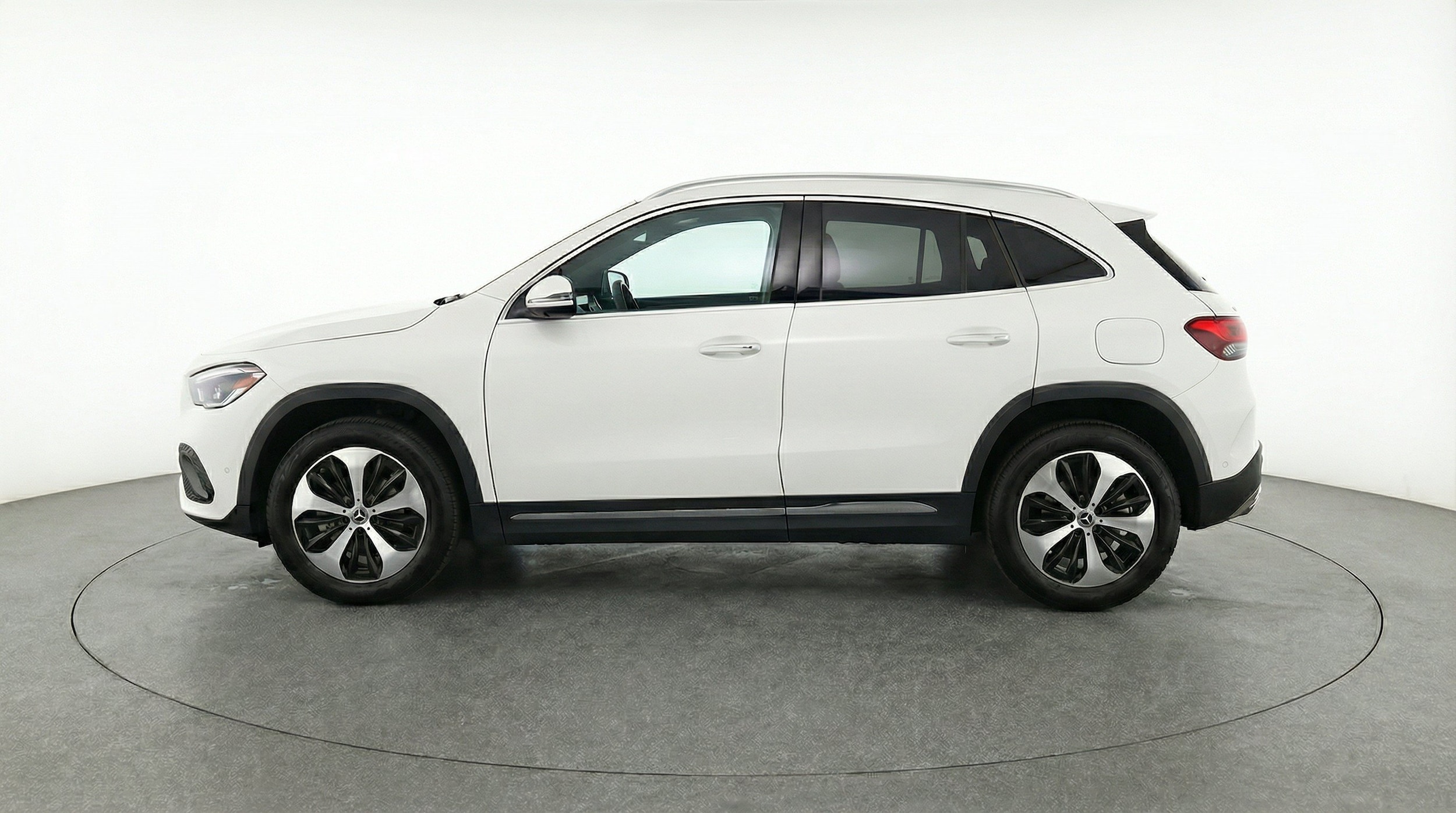 Thumbnail: 2025 Mercedes-Benz GLA - 5
