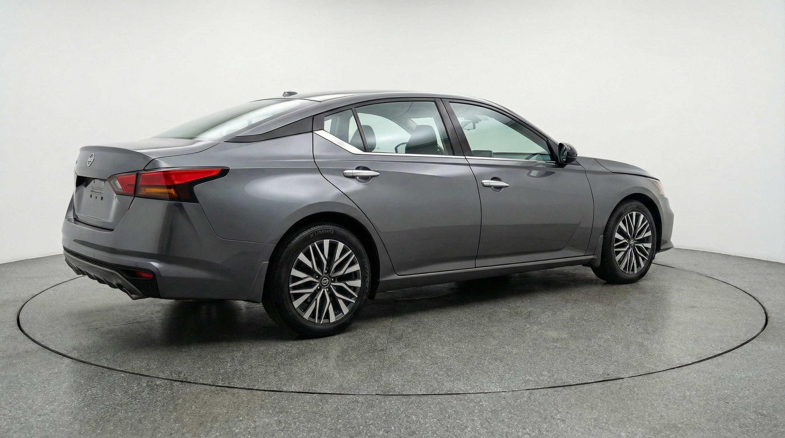 Thumbnail: 2025 Nissan Altima - 9