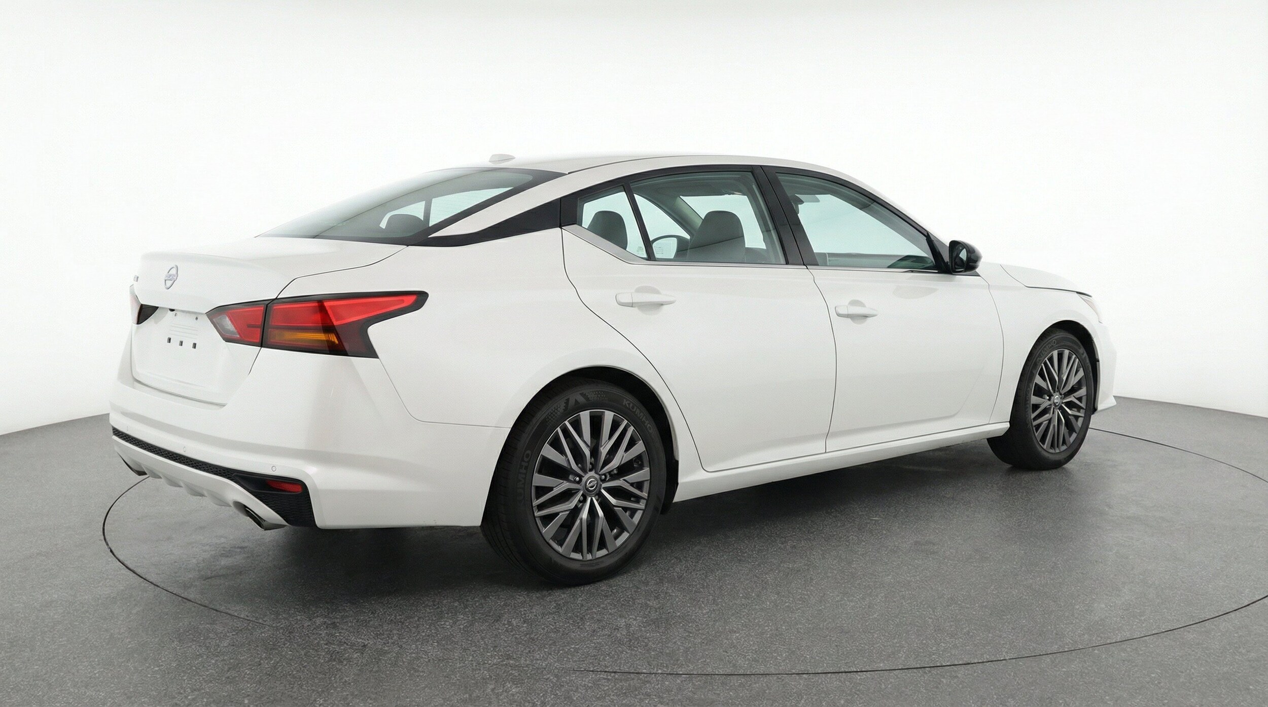 Thumbnail: 2025 Nissan Altima - 9