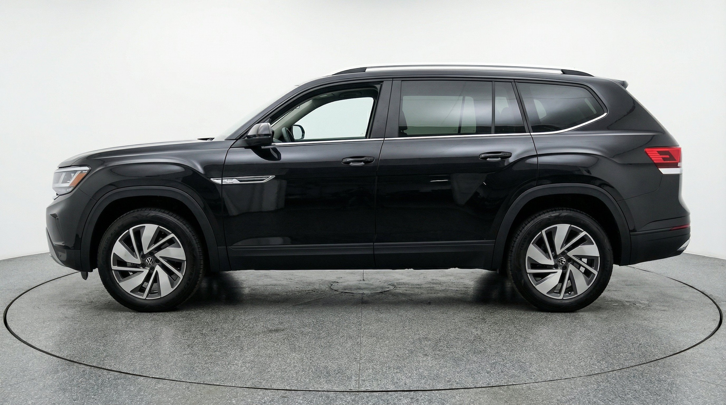 Thumbnail: 2026 Volkswagen Atlas - 5