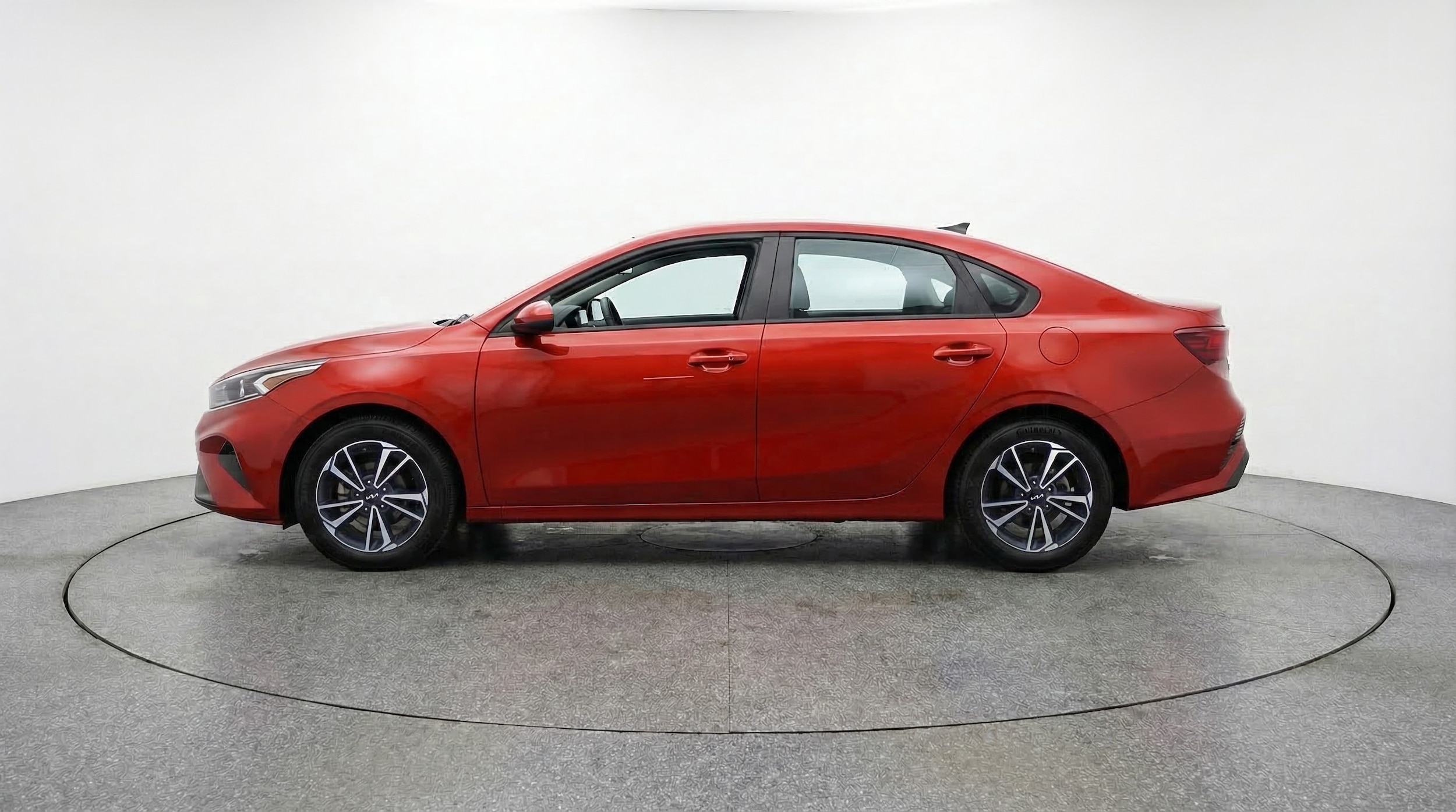 Thumbnail: 2024 Kia Forte - 4
