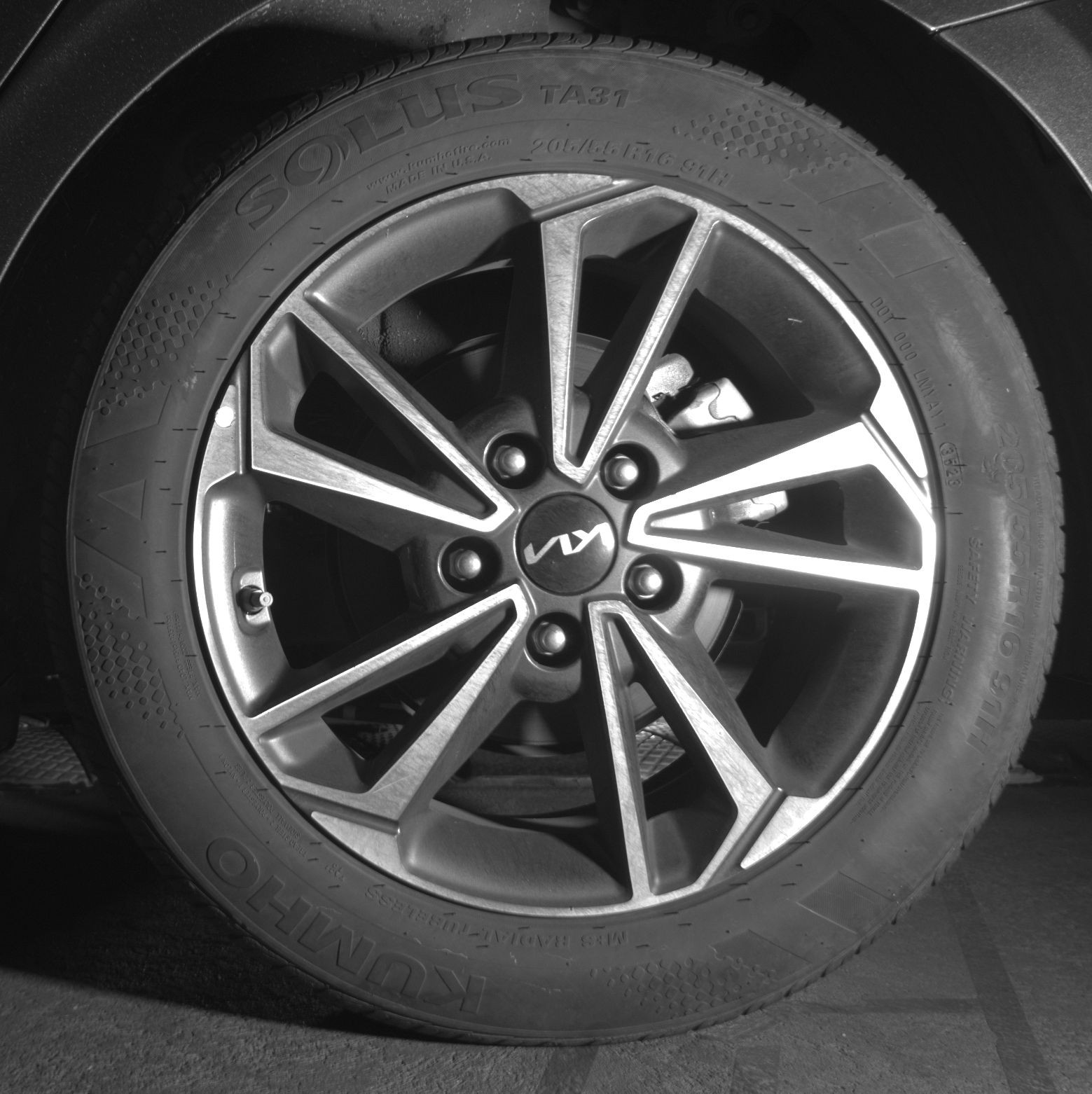 Thumbnail: 2024 Kia Forte - 16