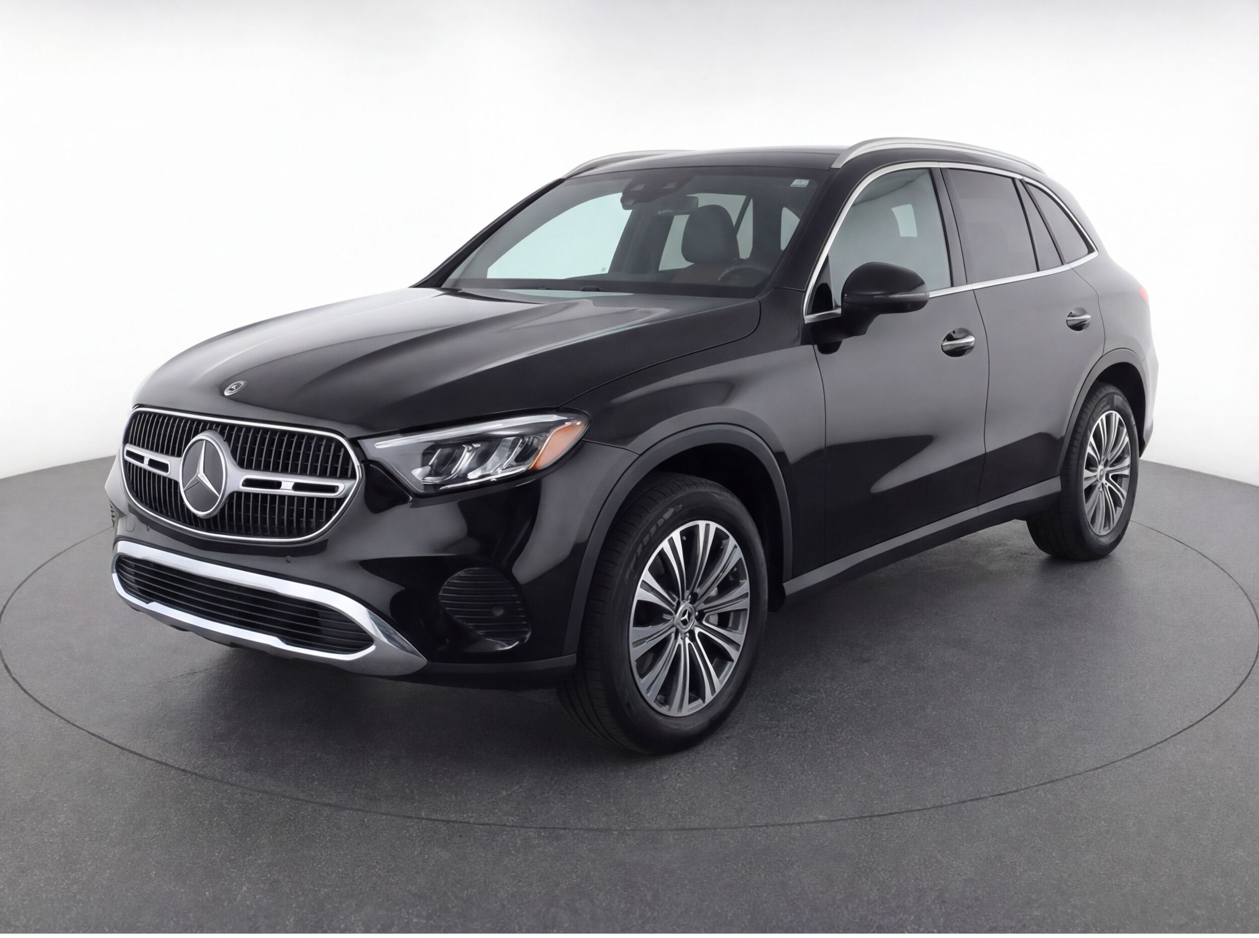 Thumbnail: 2024 Mercedes-Benz GLC - 3