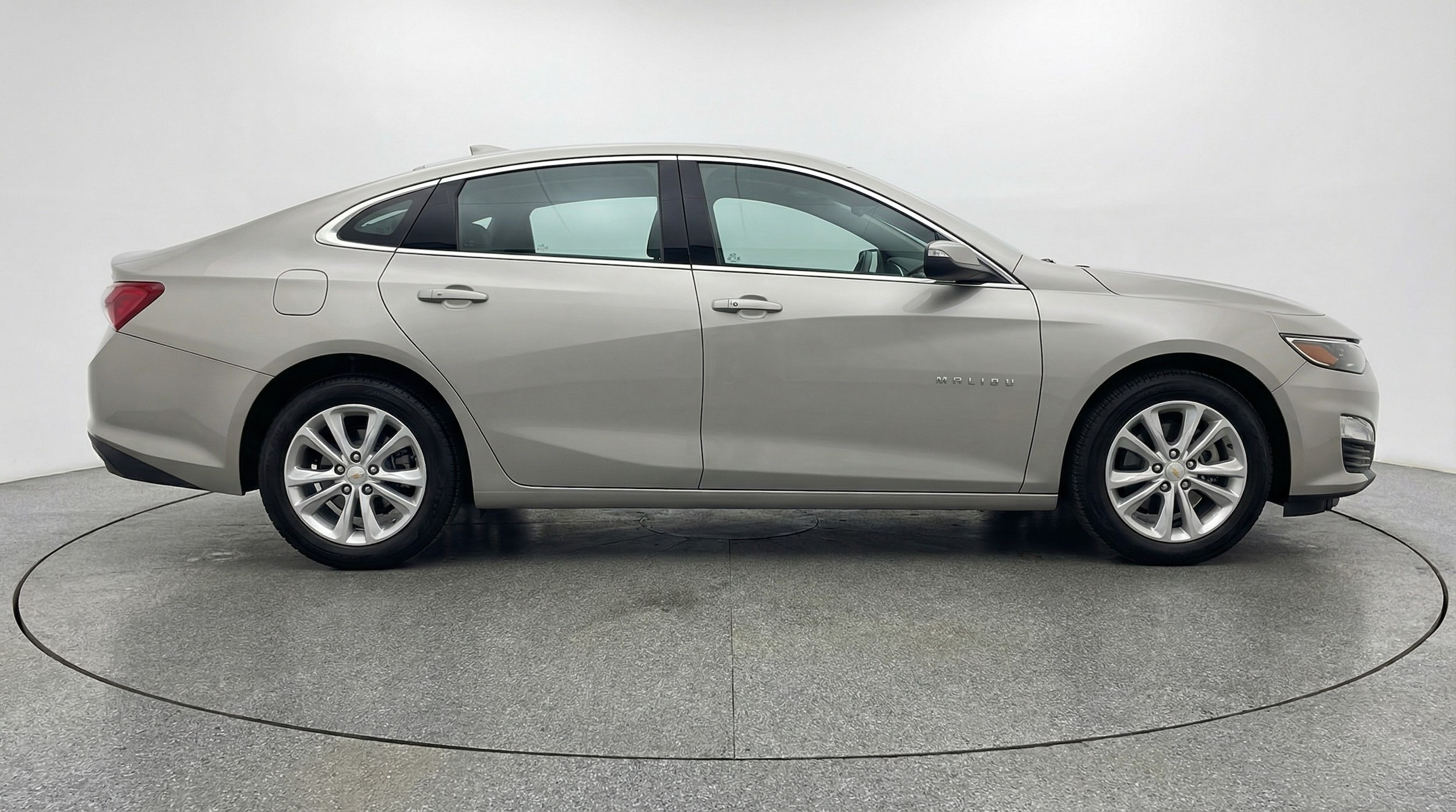 Thumbnail: 2024 Chevrolet Malibu - 8