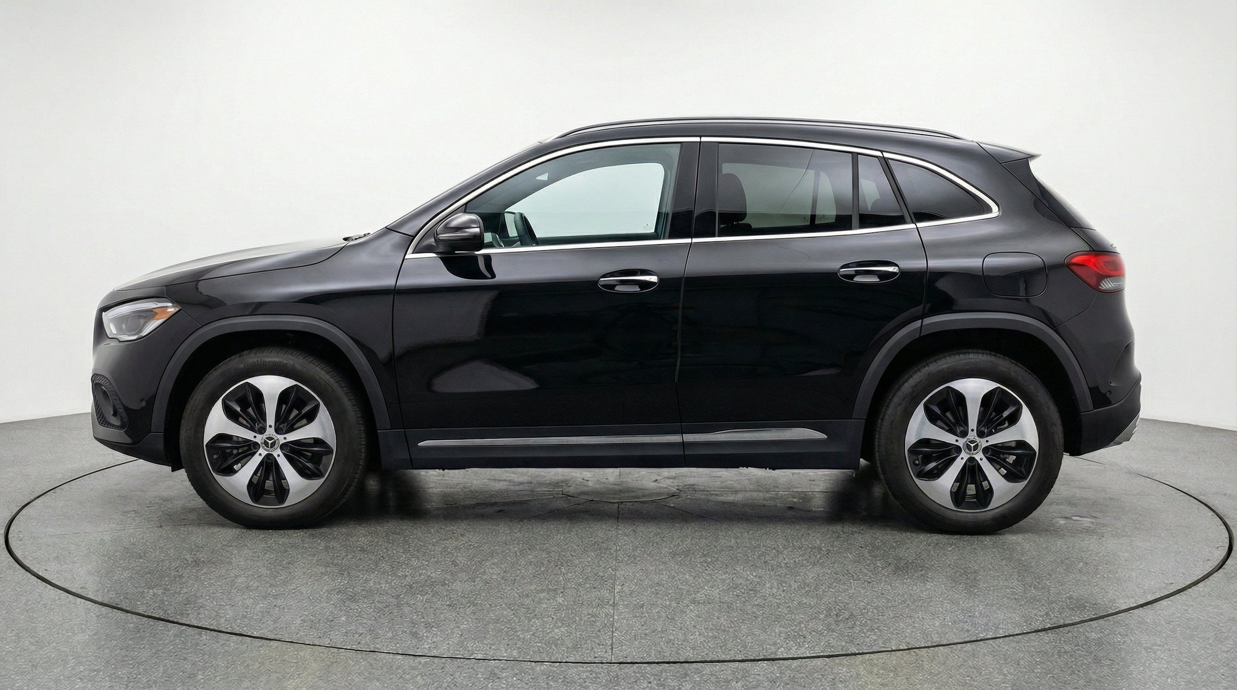 Thumbnail: 2025 Mercedes-Benz GLA - 5