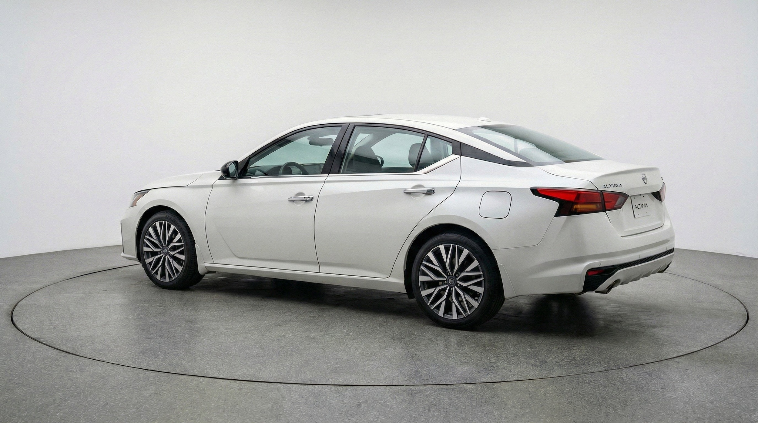 Thumbnail: 2025 Nissan Altima - 6