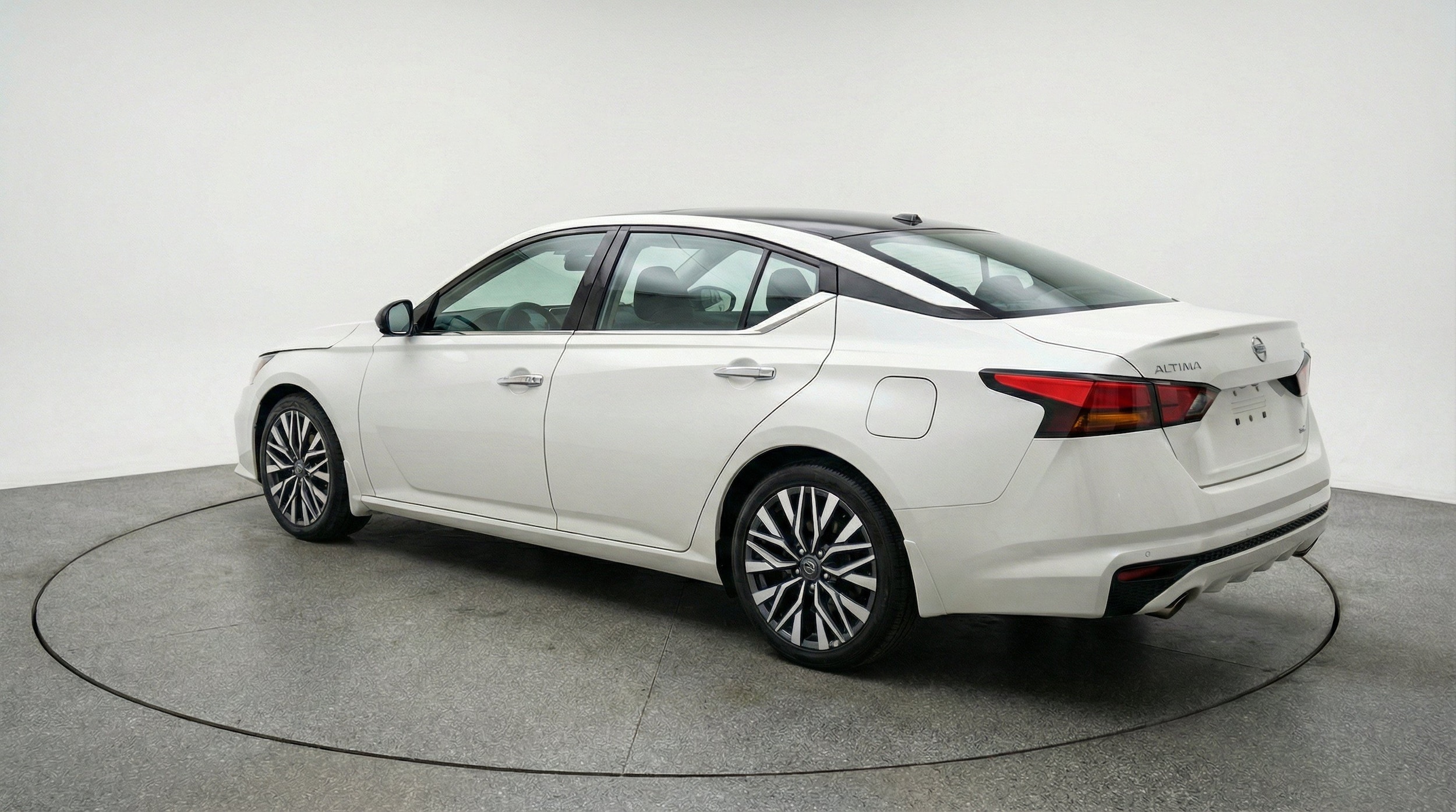 Thumbnail: 2025 Nissan Altima - 6