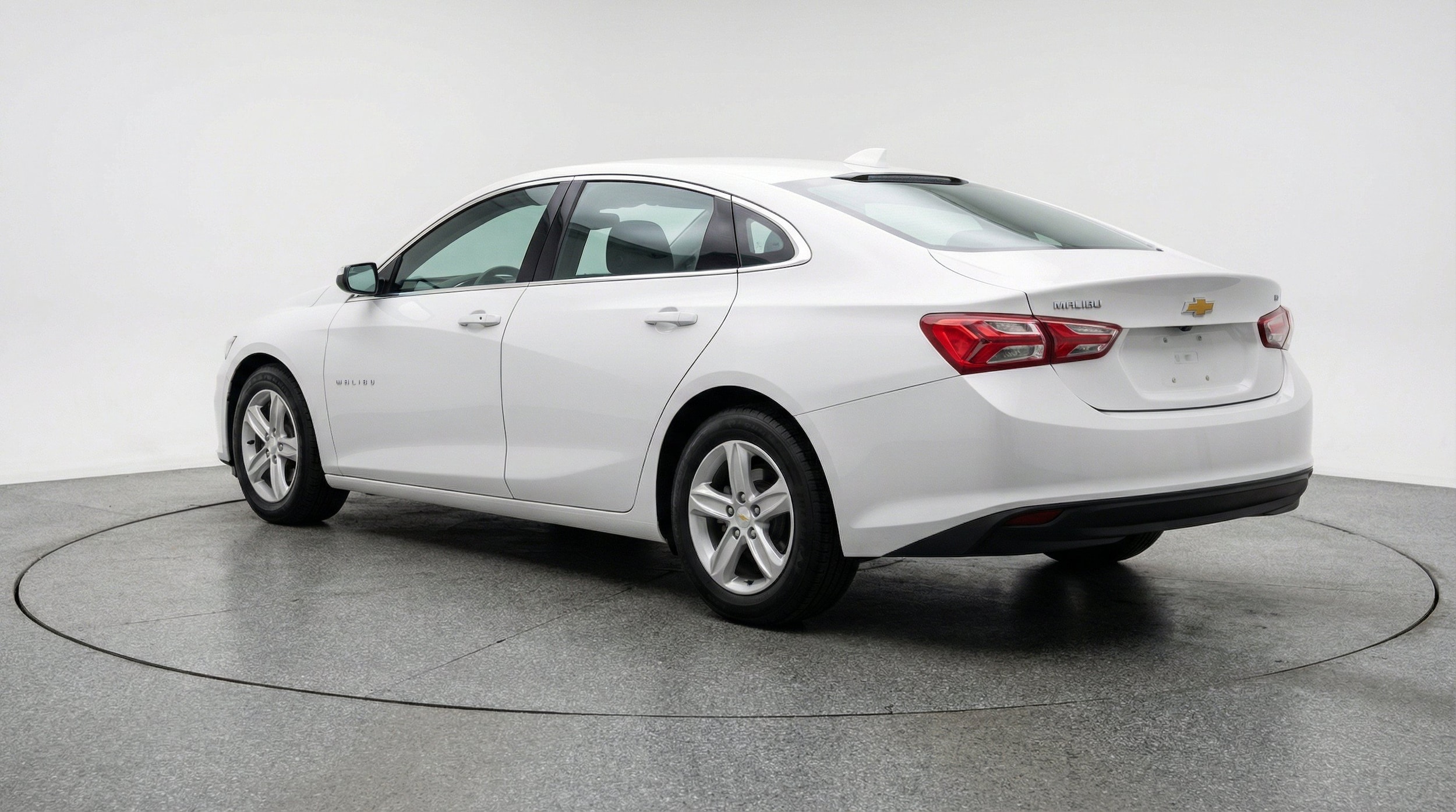 Thumbnail: 2024 Chevrolet Malibu - 6