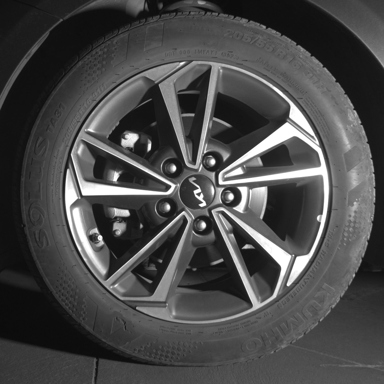 Thumbnail: 2024 Kia Forte - 14