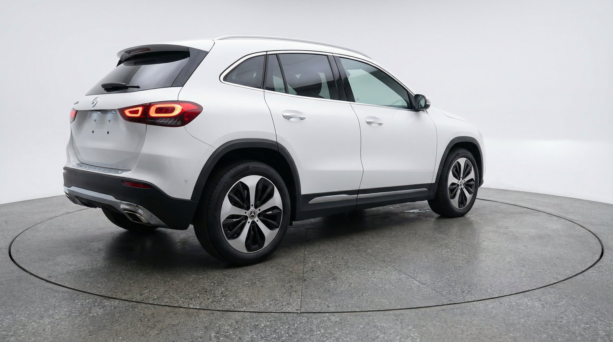 Thumbnail: 2025 Mercedes-Benz GLA - 9