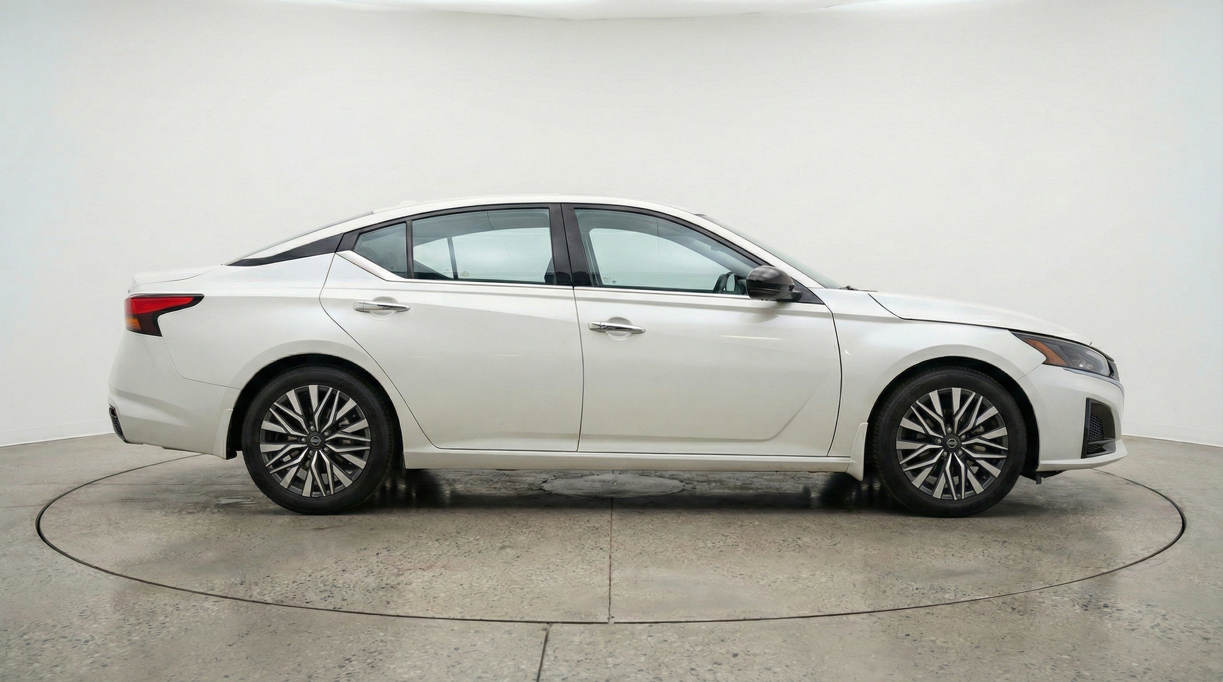 Thumbnail: 2025 Nissan Altima - 11