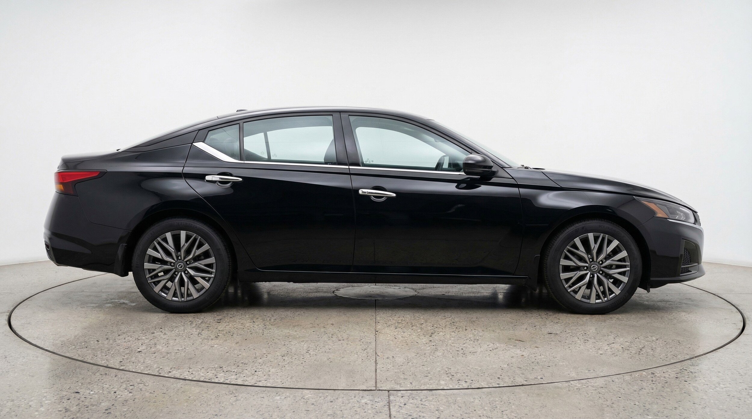 Thumbnail: 2025 Nissan Altima - 11