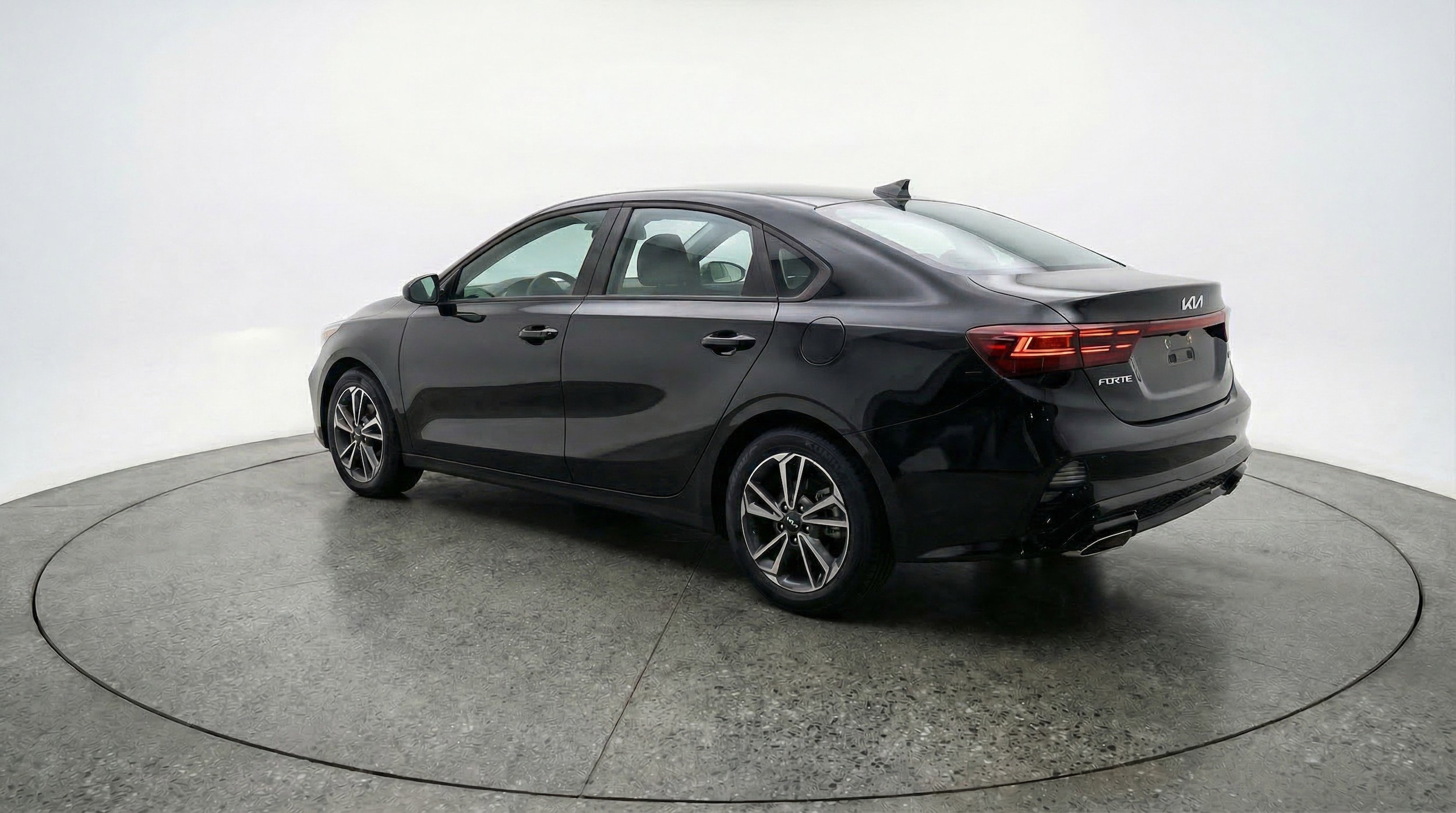Thumbnail: 2024 Kia Forte - 6
