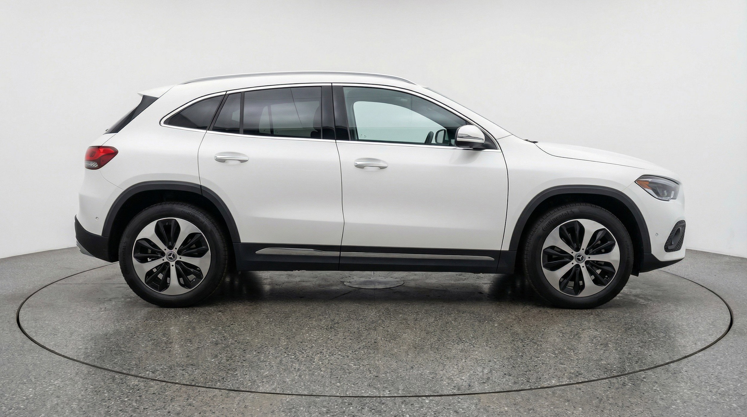 Thumbnail: 2025 Mercedes-Benz GLA - 11