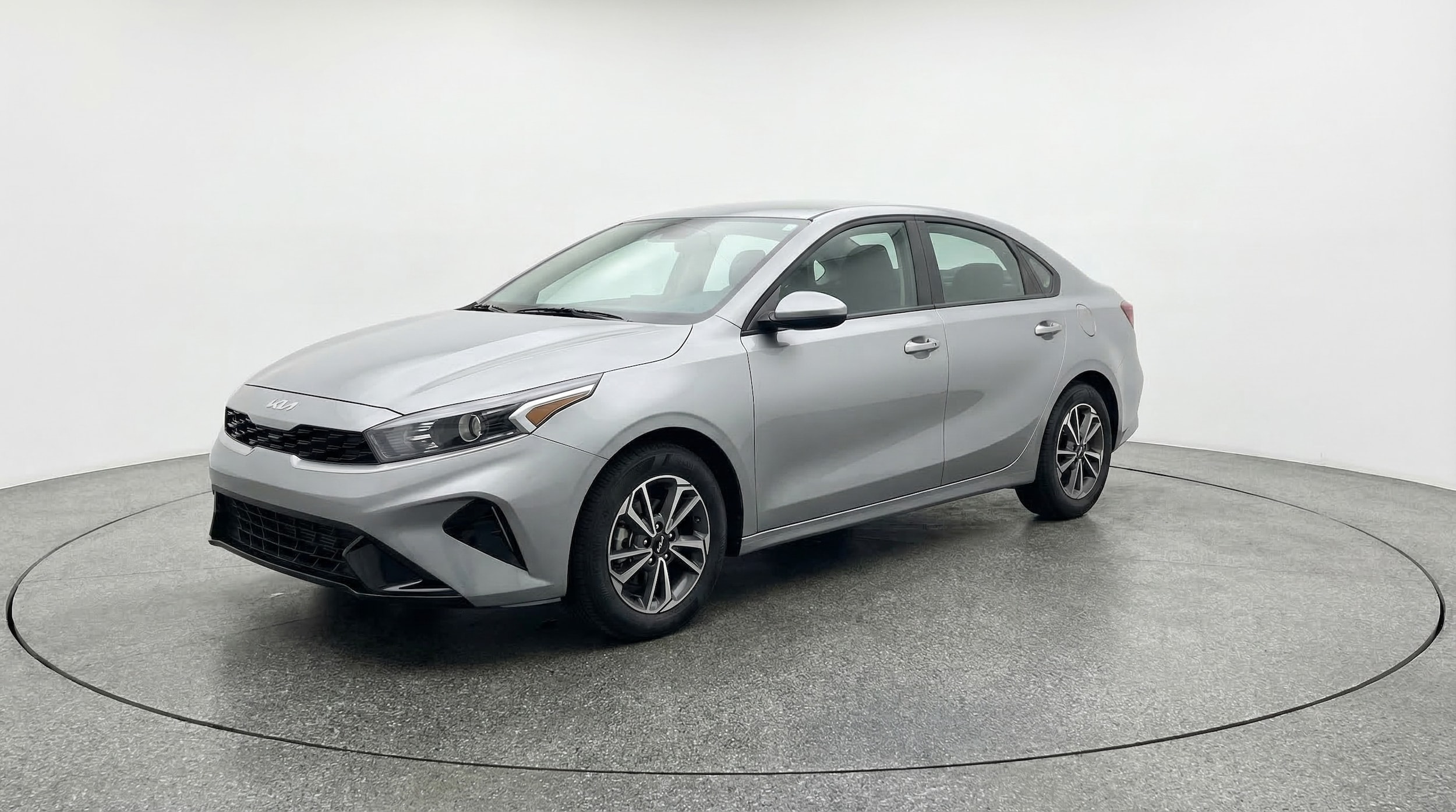 Thumbnail: 2024 Kia Forte - 3