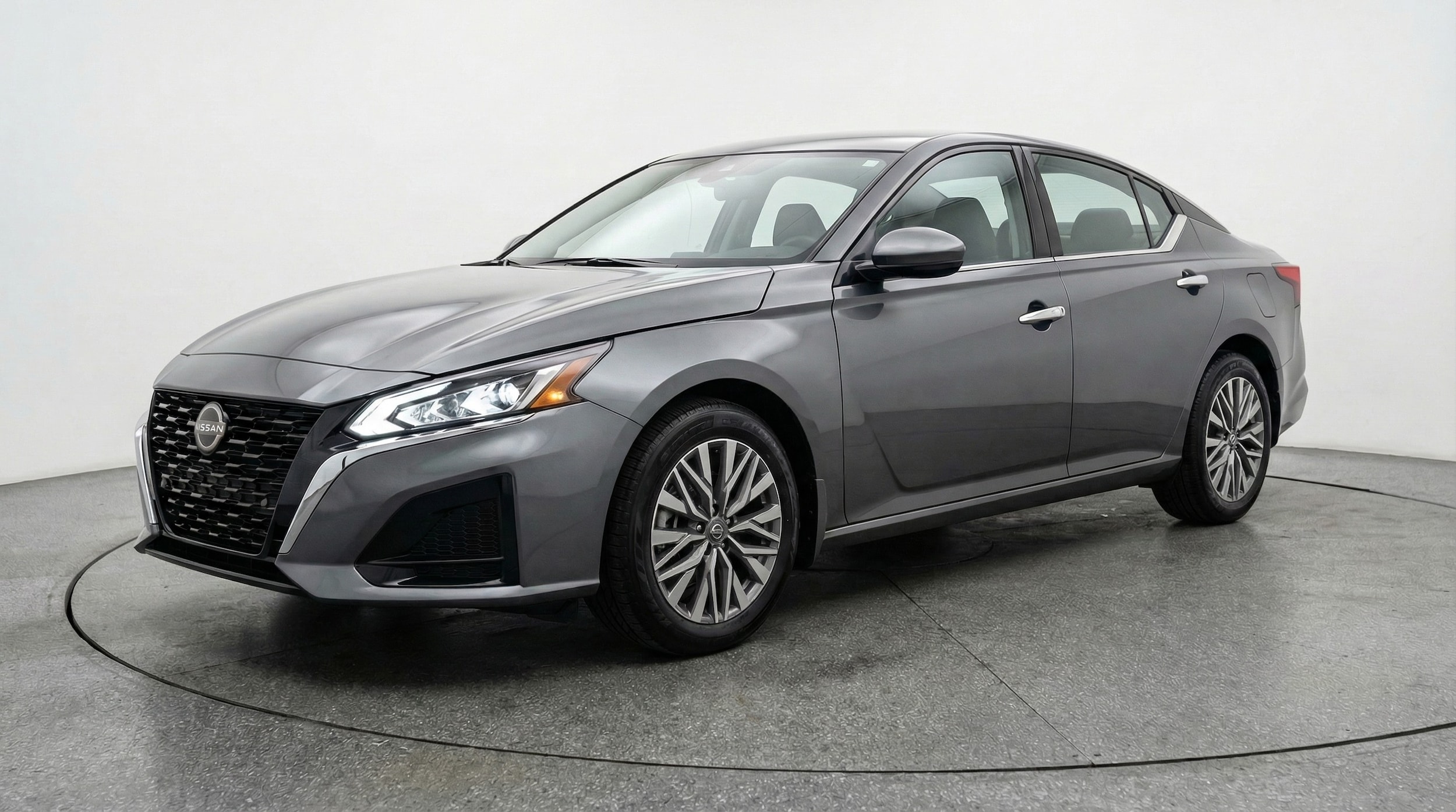 Thumbnail: 2025 Nissan Altima - 3