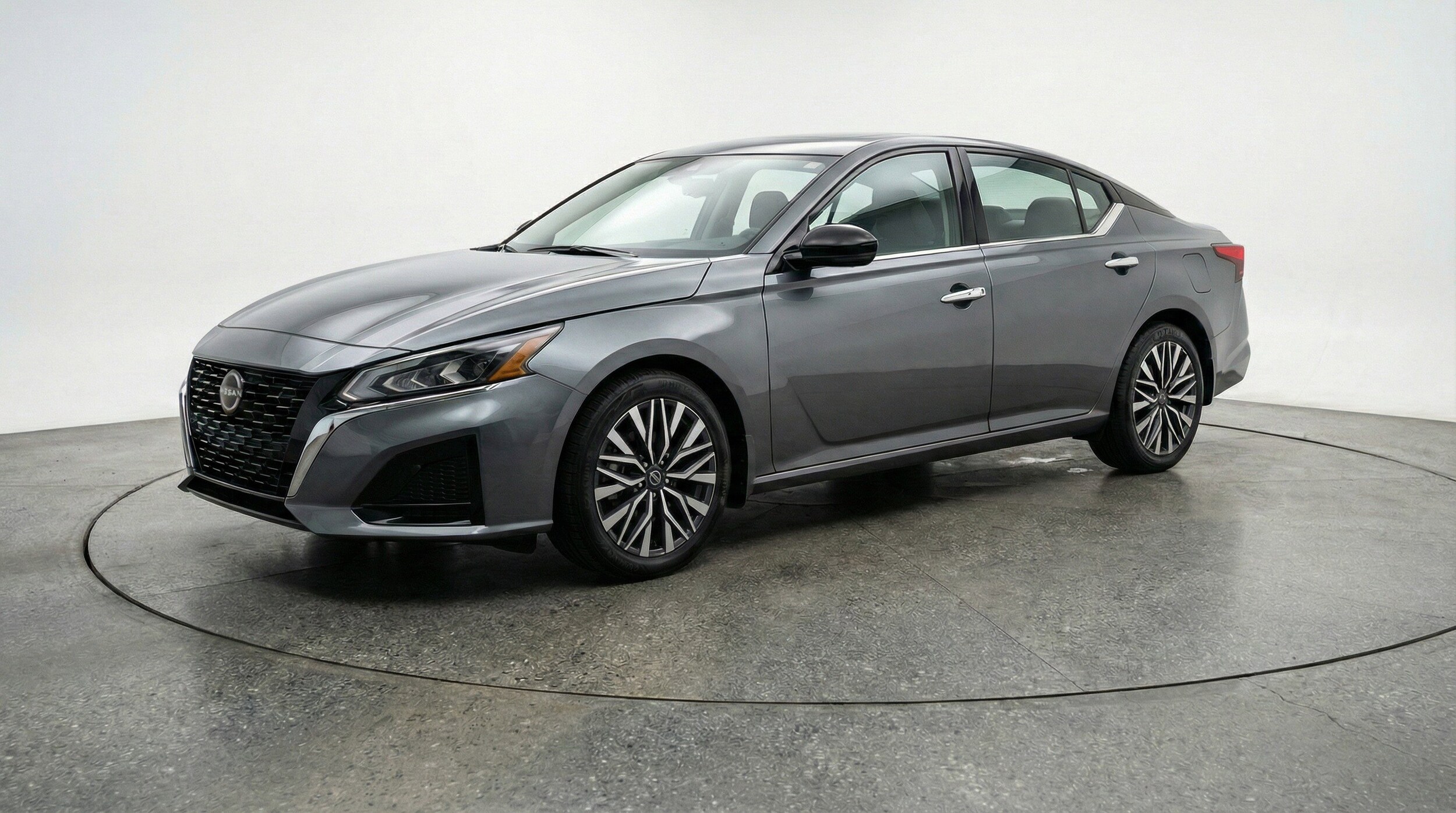 Thumbnail: 2025 Nissan Altima - 3