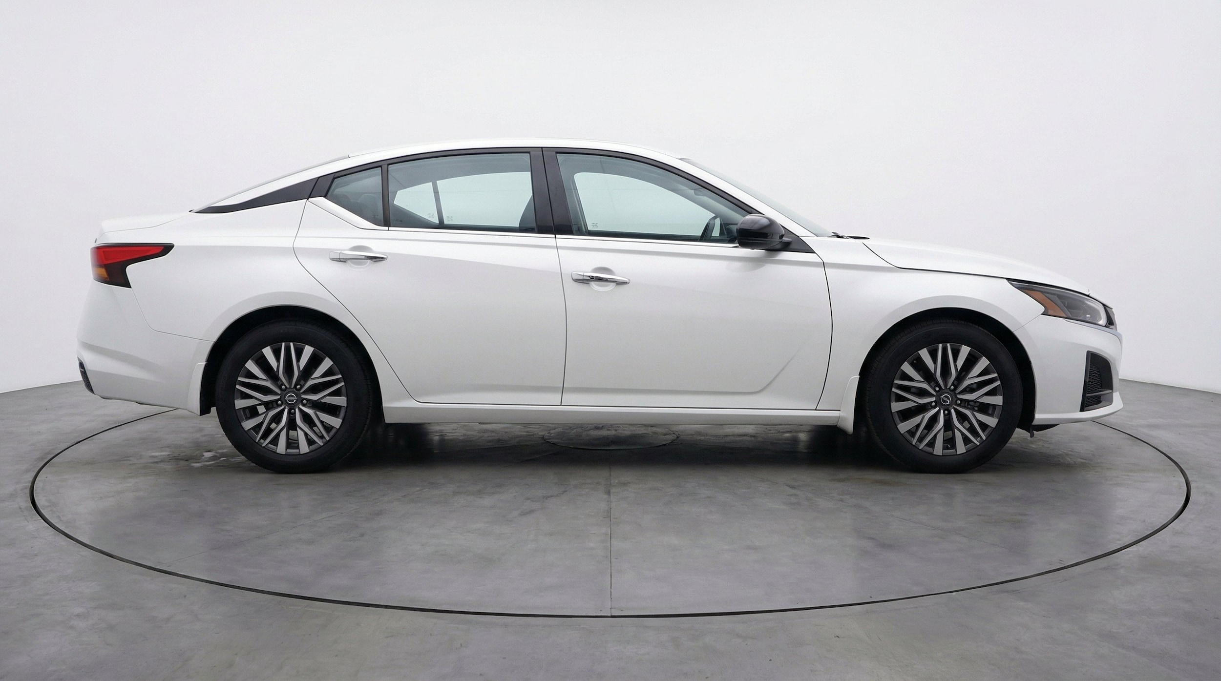 Thumbnail: 2025 Nissan Altima - 11