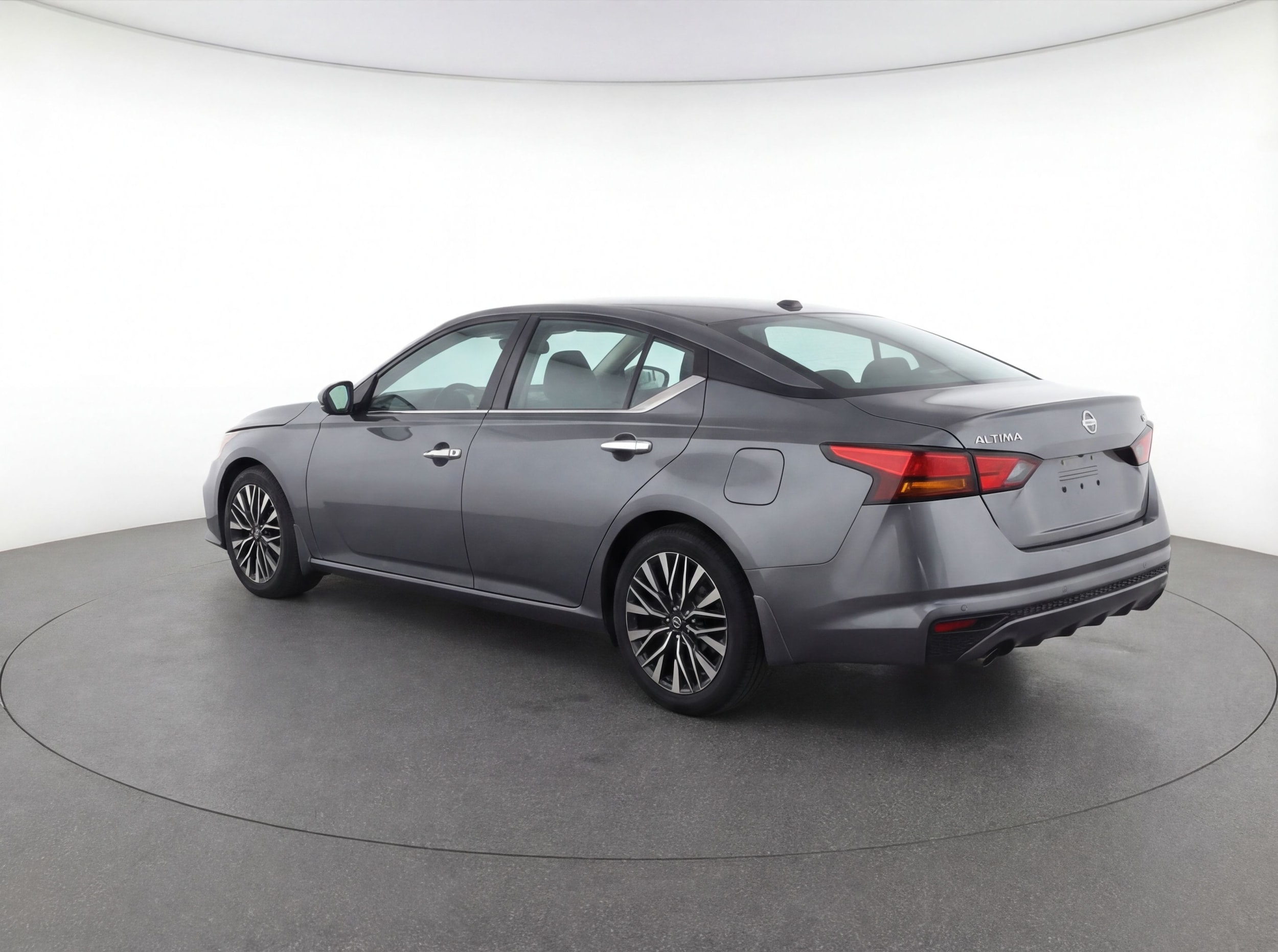 Thumbnail: 2023 Nissan Altima - 5