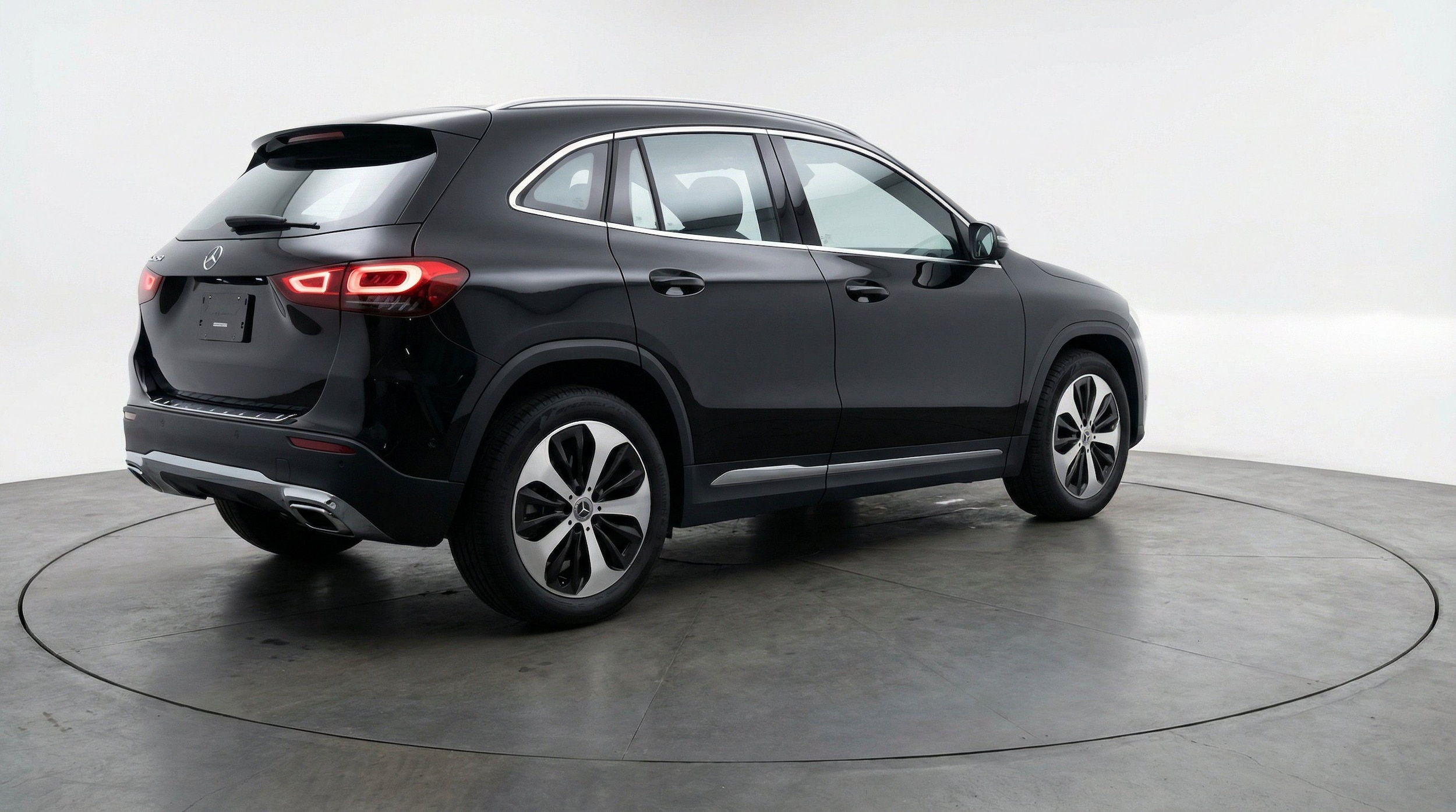 Thumbnail: 2025 Mercedes-Benz GLA - 9