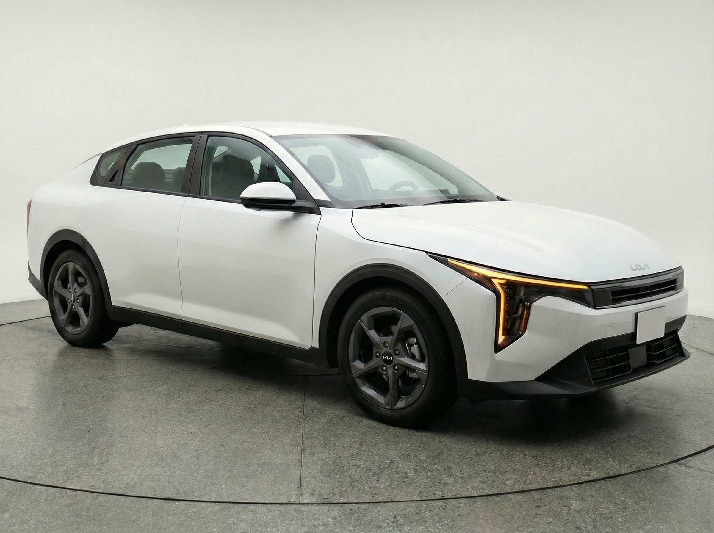 Thumbnail: 2025 Kia K4 - 1