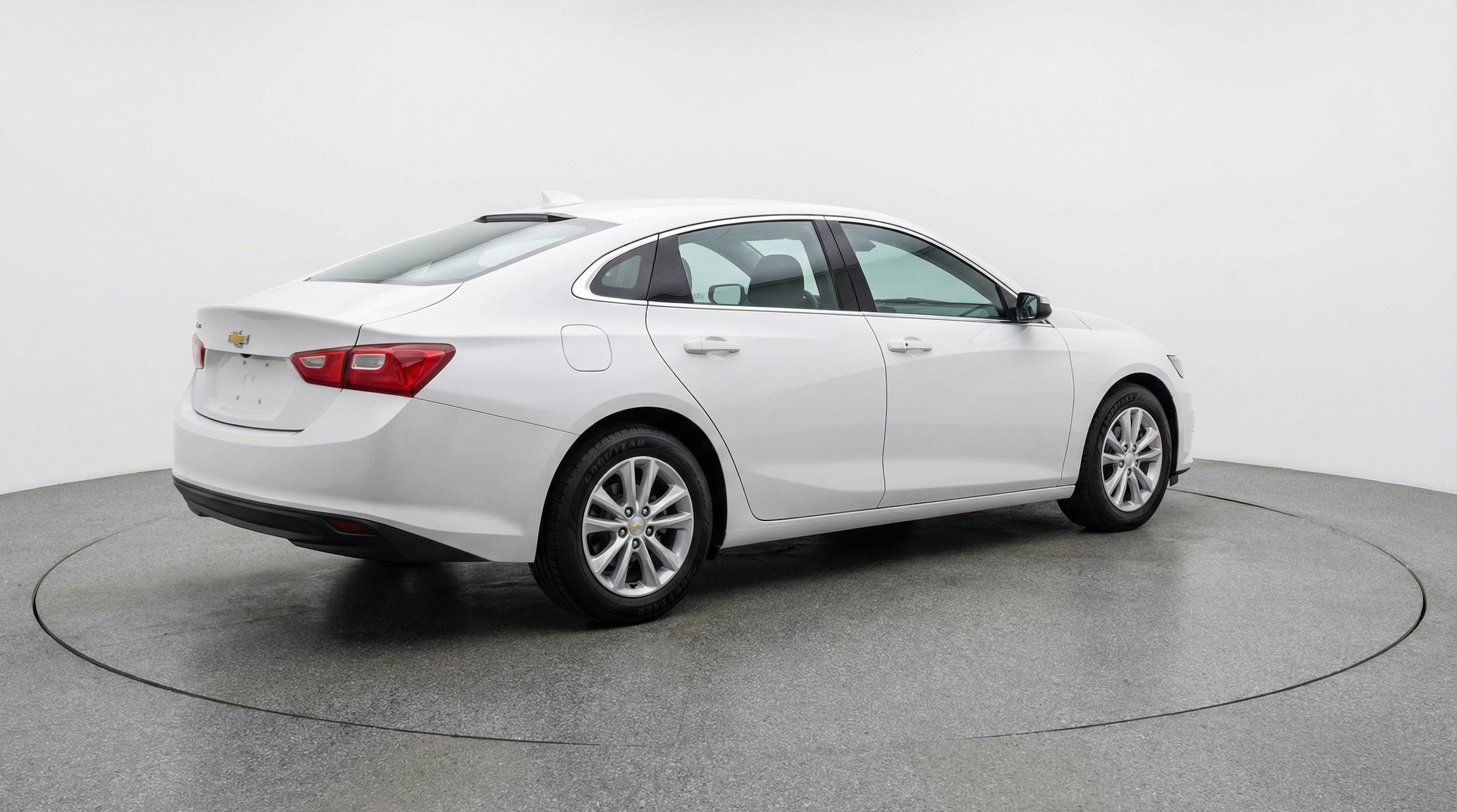 Thumbnail: 2024 Chevrolet Malibu - 9