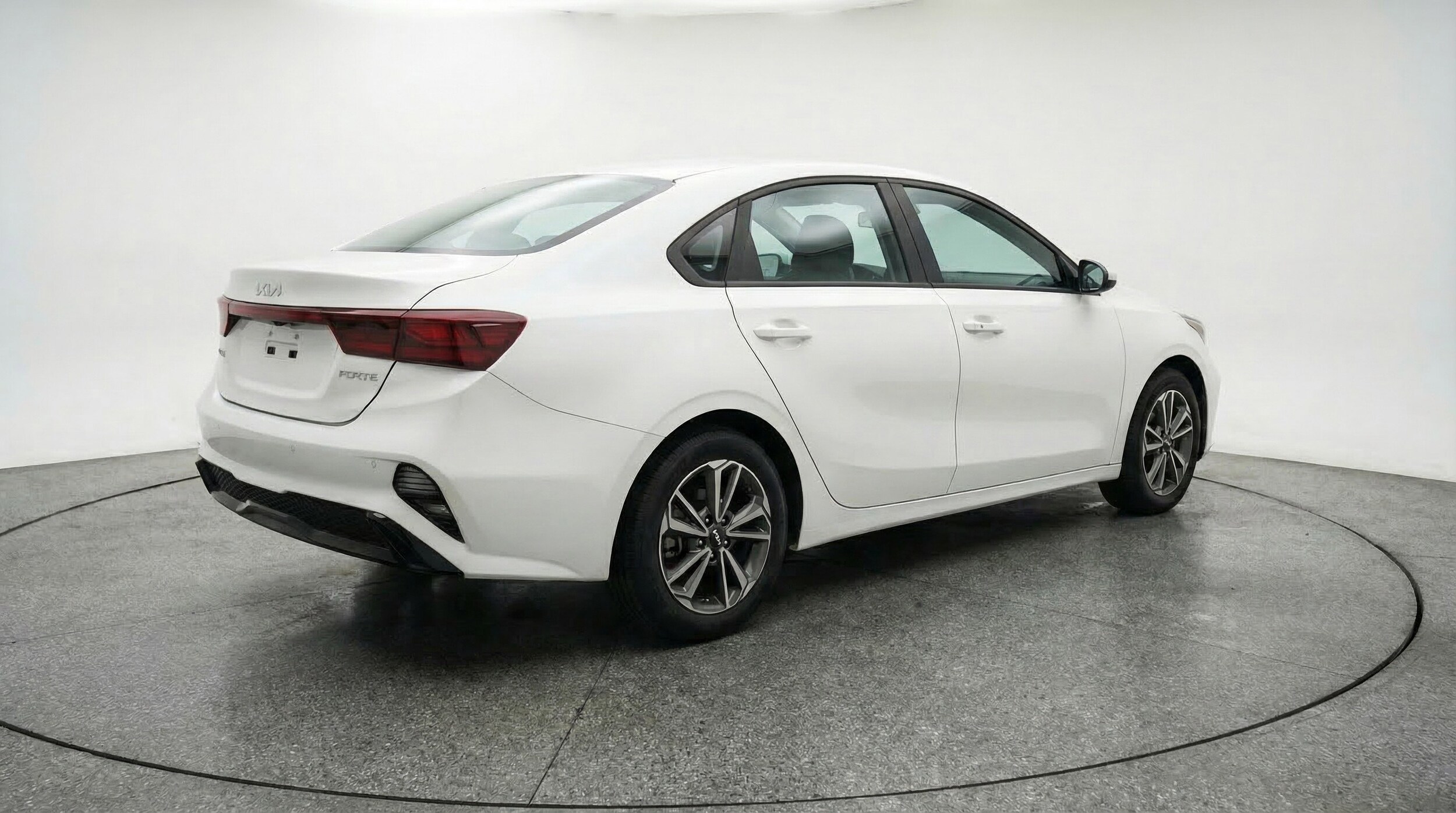 Thumbnail: 2024 Kia Forte - 9