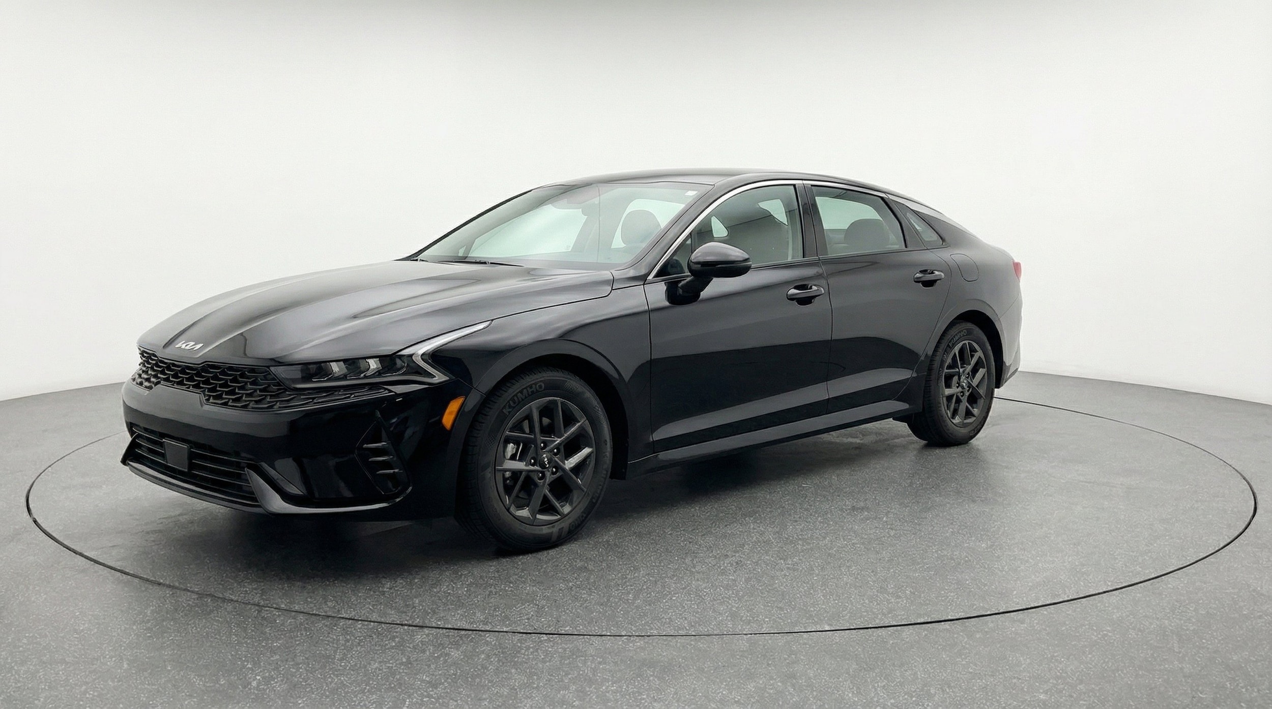 Thumbnail: 2025 Kia K5 - 3