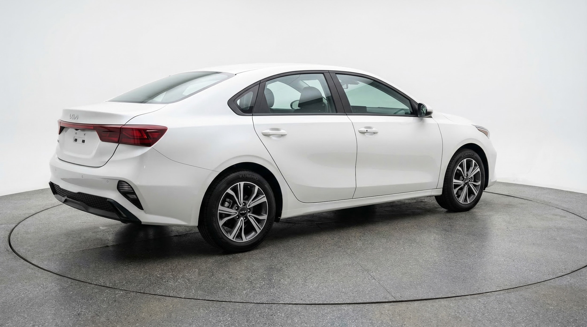 Thumbnail: 2024 Kia Forte - 7