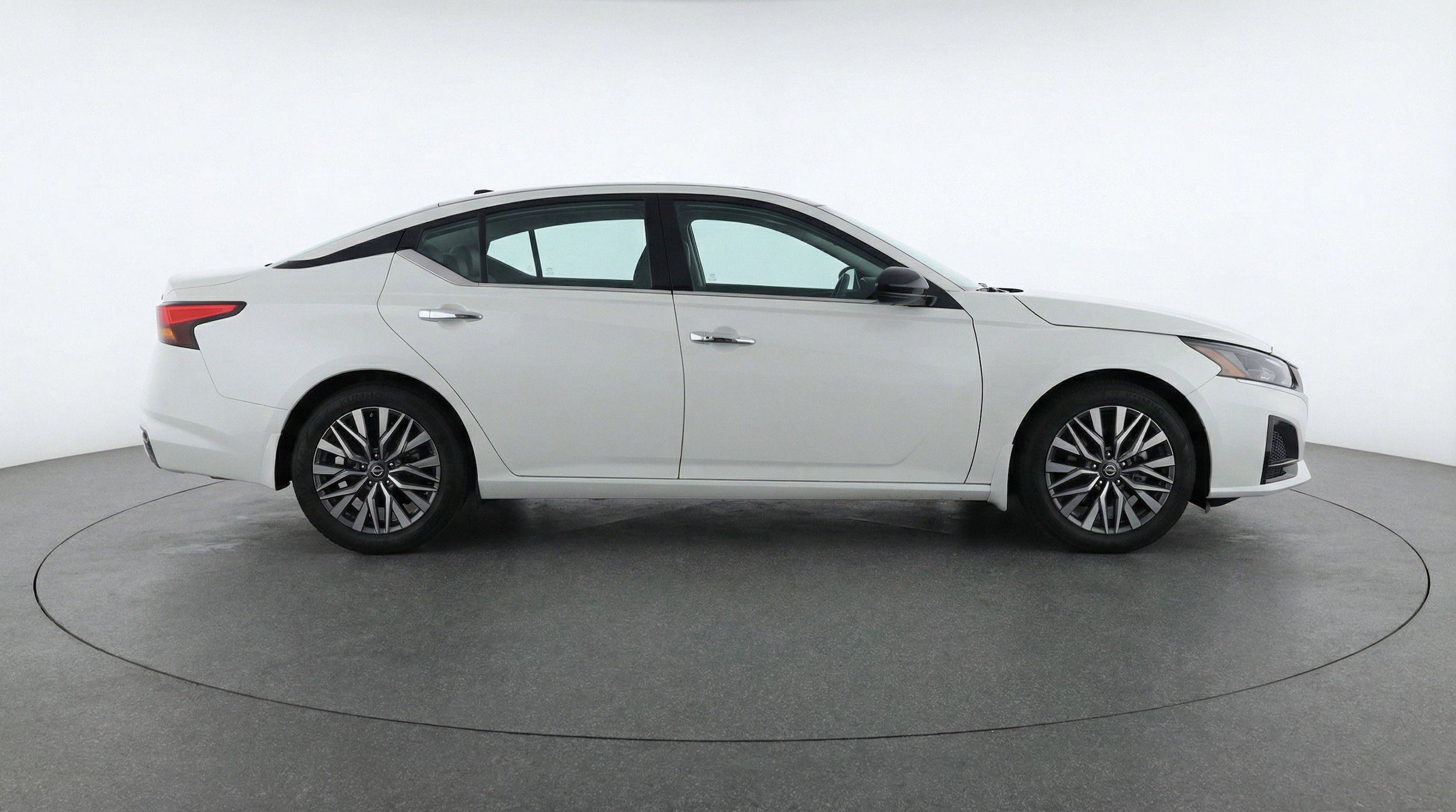 Thumbnail: 2025 Nissan Altima - 11