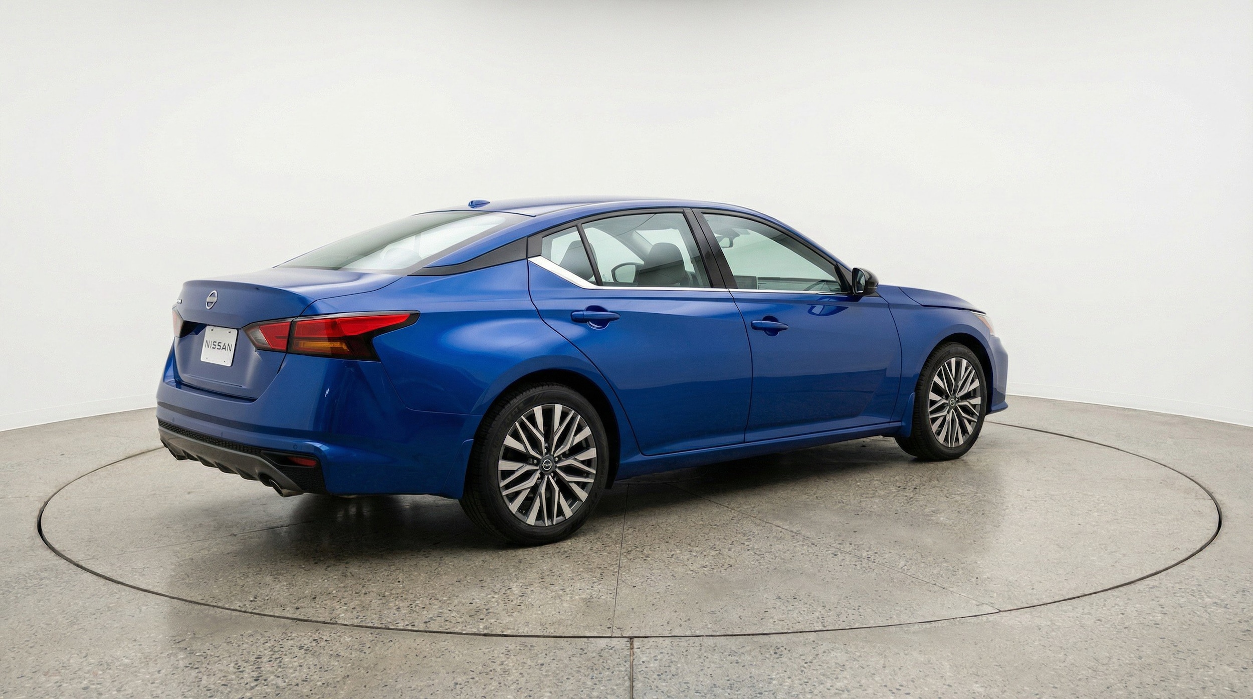 Thumbnail: 2025 Nissan Altima - 9