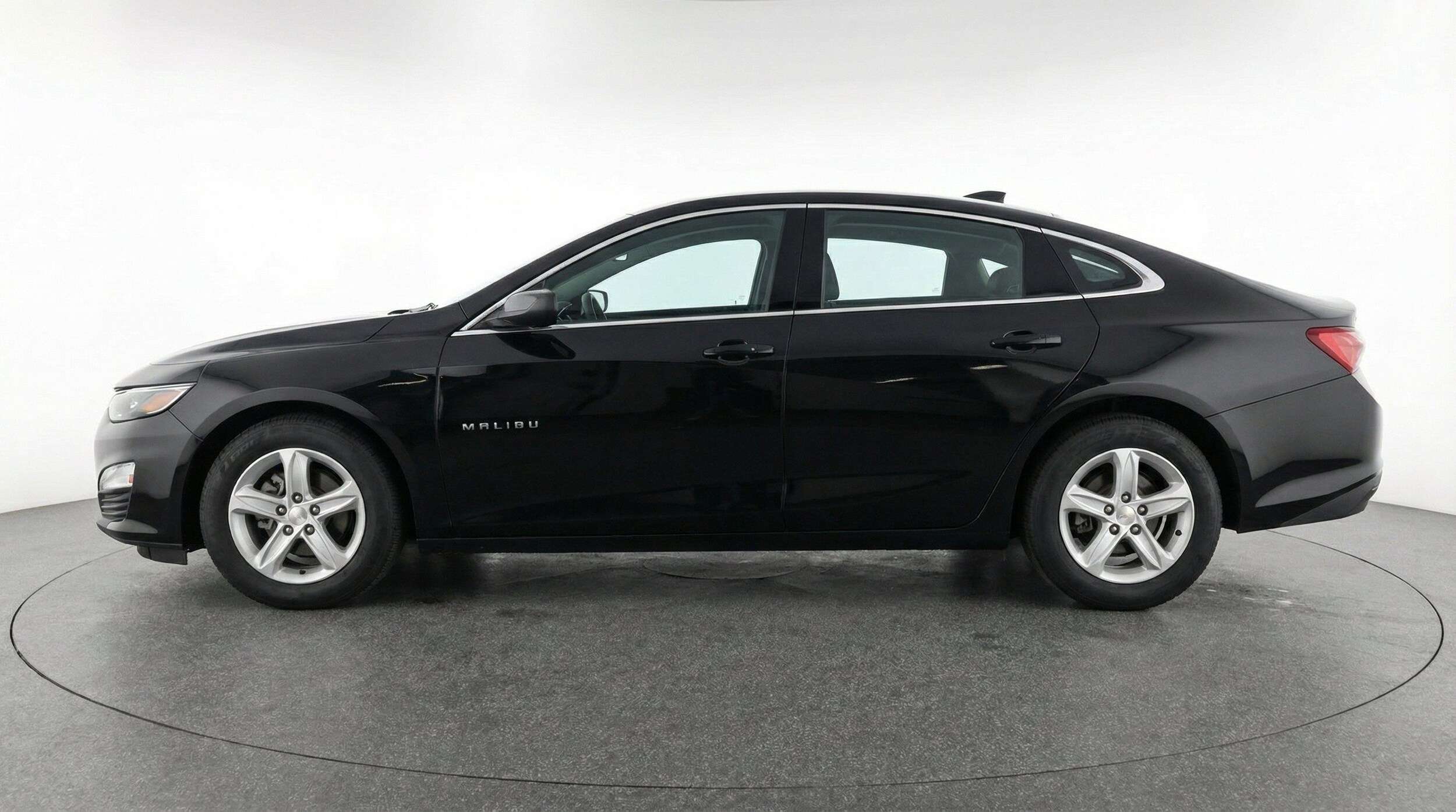 Thumbnail: 2024 Chevrolet Malibu - 5